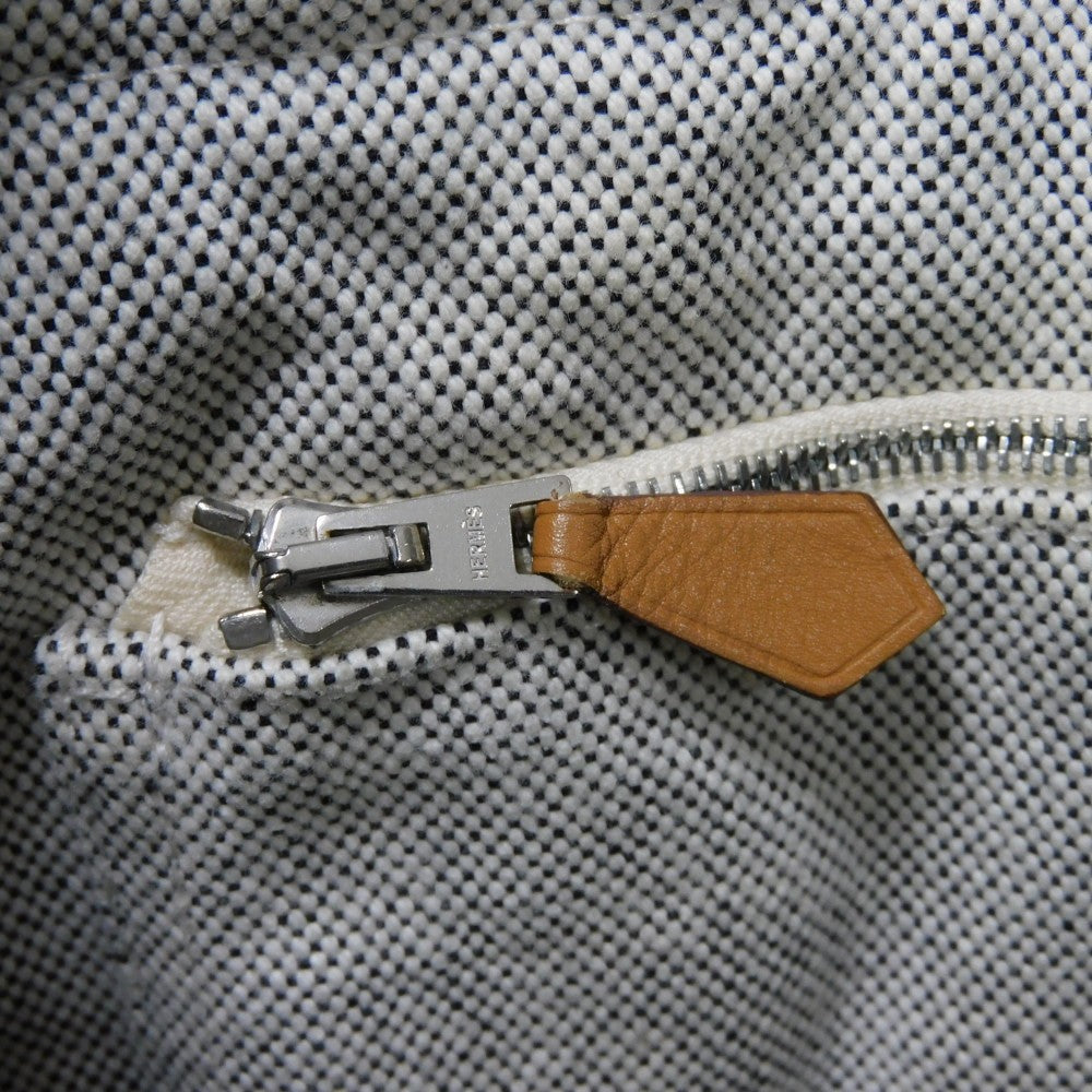 HERMES Tote Bag Cotton canvas Light gray Serie button New Fool Toe MM mens(Unisex)  d