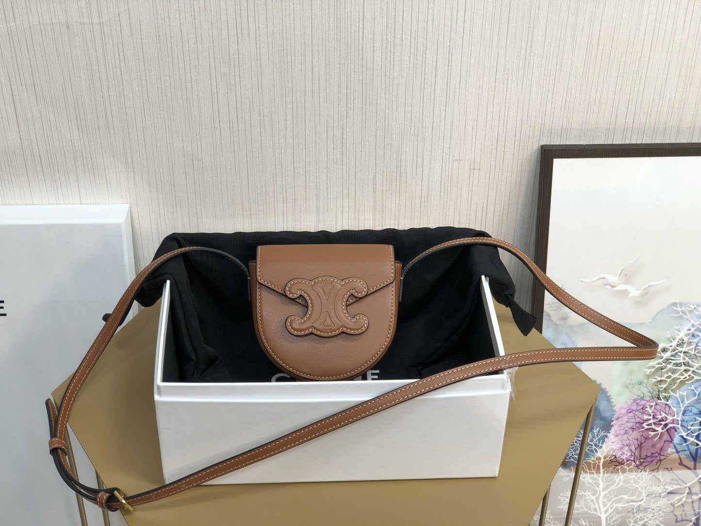 Top Quality Mini BesaTop Quality Cuir Triomphe Brown For Women 4in/11cm 10J303DPQ.04LU