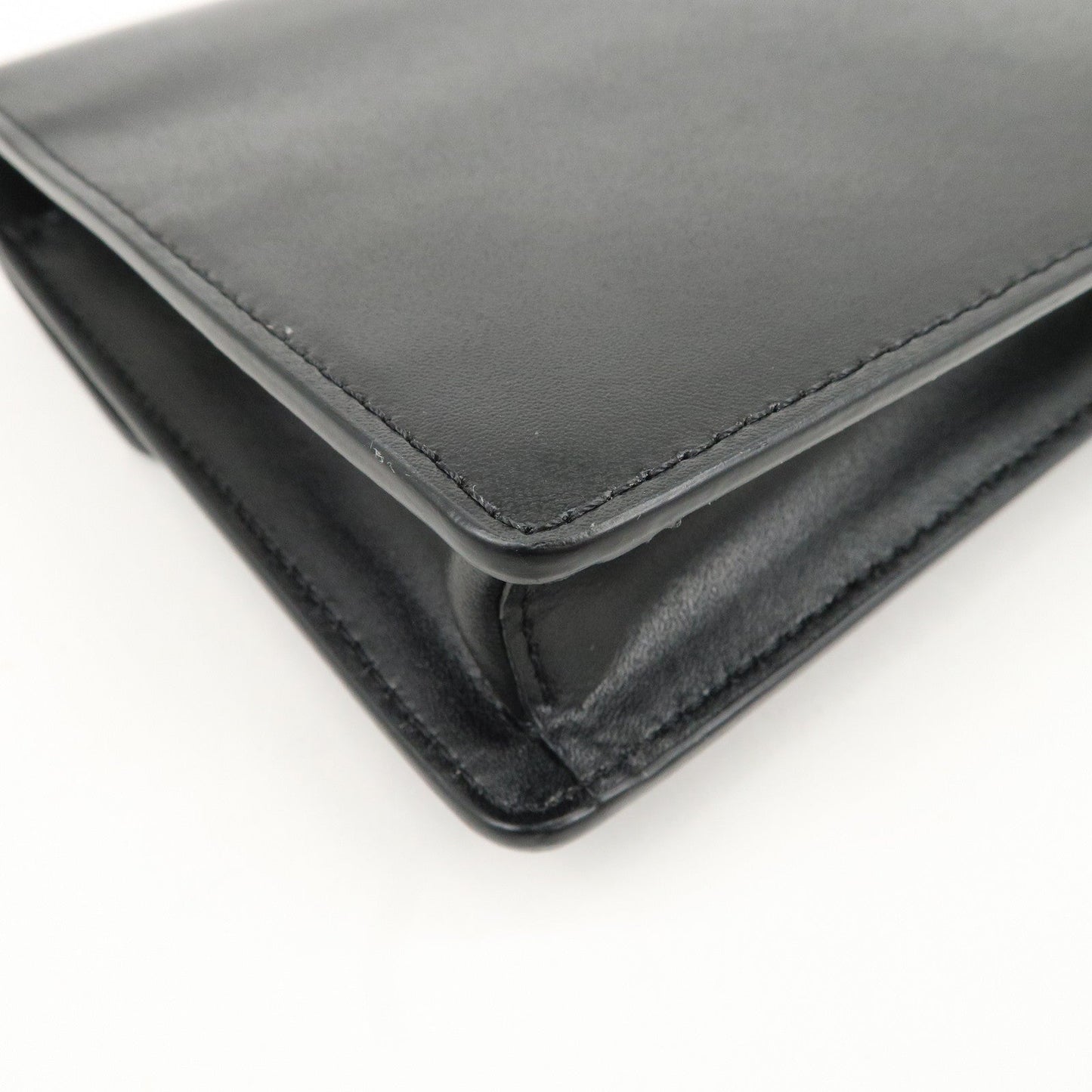 FENDI F is FENDI Leather Chain Wallet Clutch Bag Black 8BS006  d
