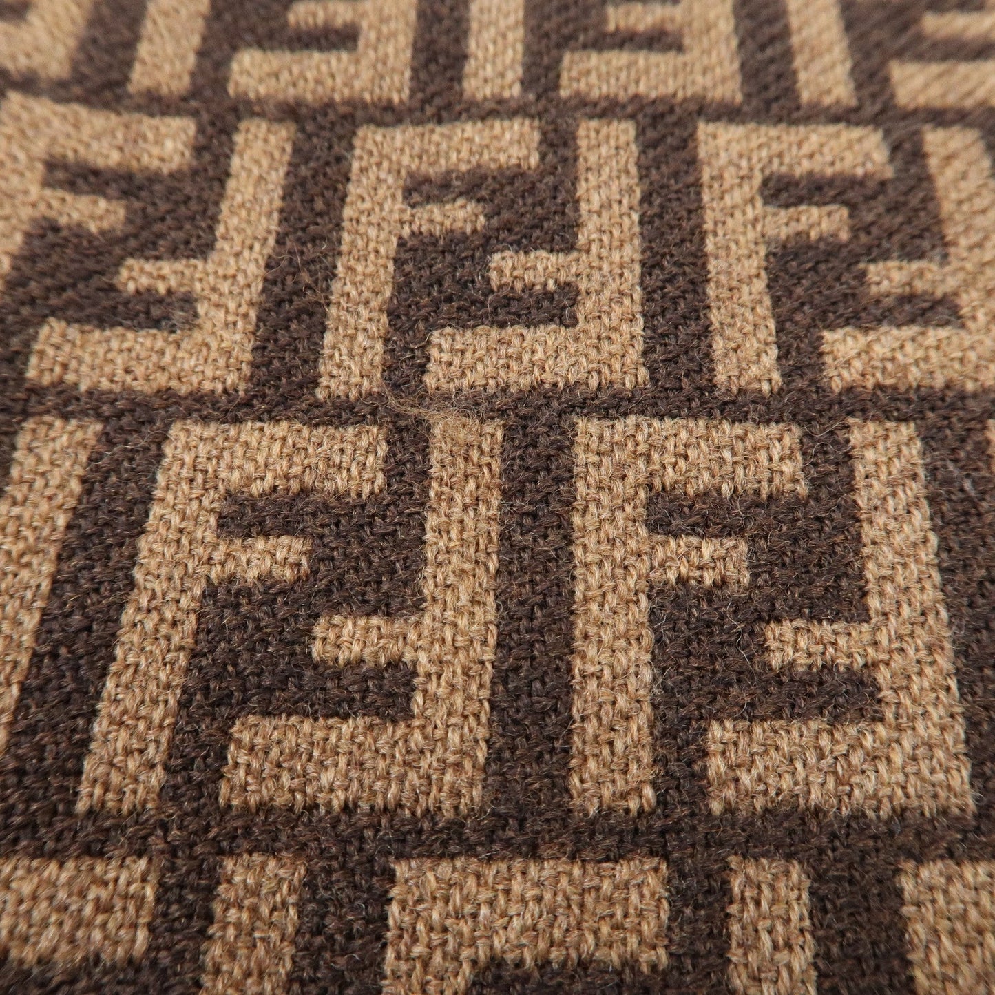 FENDI Zucchino Wool 100% Scarf Brown Black  d