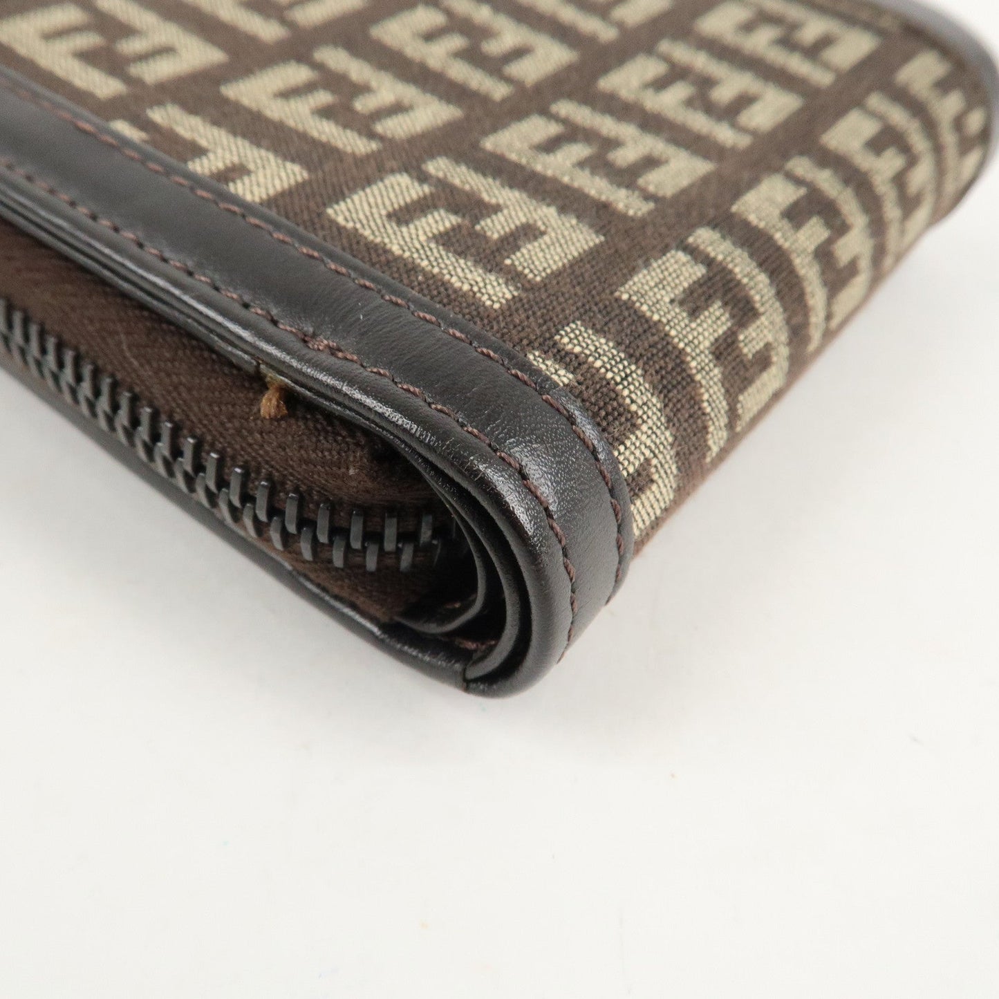FENDI Zucchino Canvas Leather Zippy Around Bi-fold Wallet  d