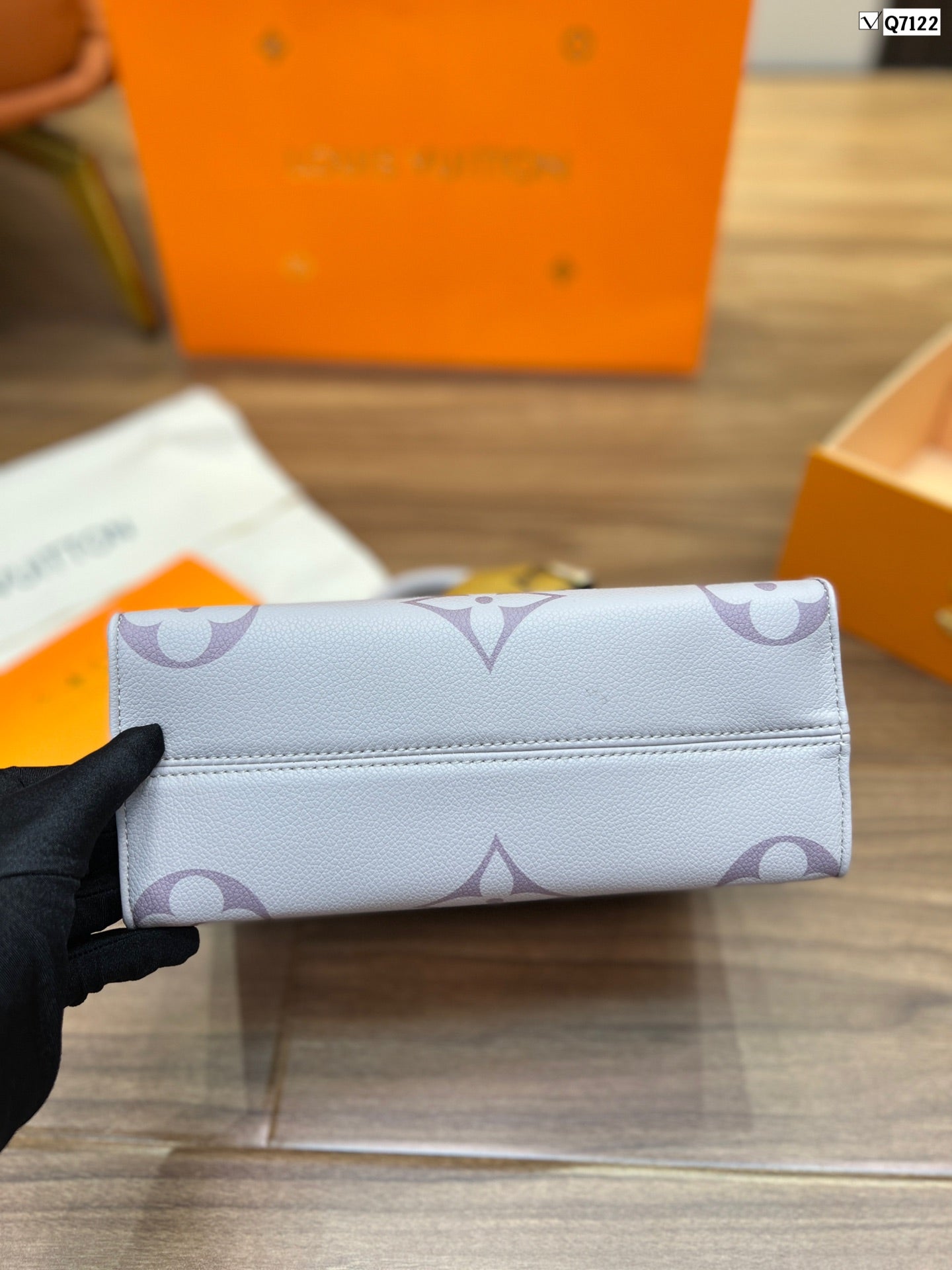 EN - New 1:1 rep Lux Bags LUV 534