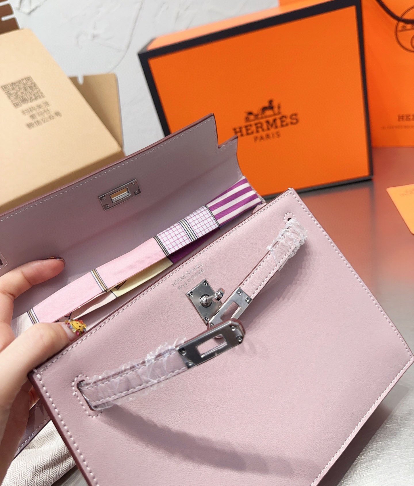 EN - New 1:1 rep  Bags HM 142