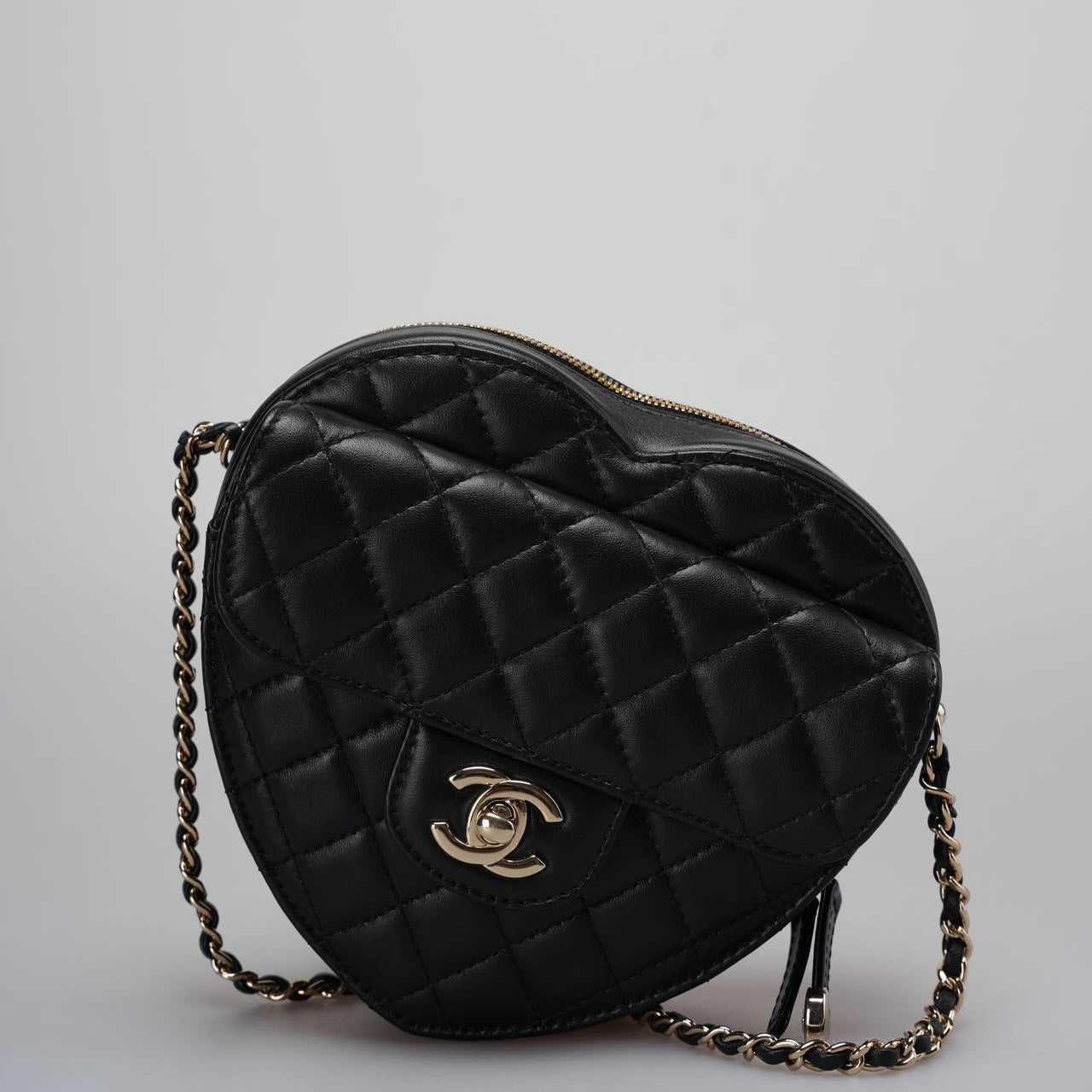 Chanel Lambskin Quilted CC In Love big Heart Clutch With Chain in Black