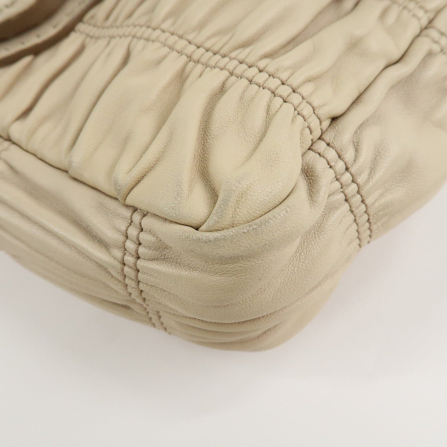 PRADA Leather Gathered Chain Shoulder Bag Ivory B4695C  d