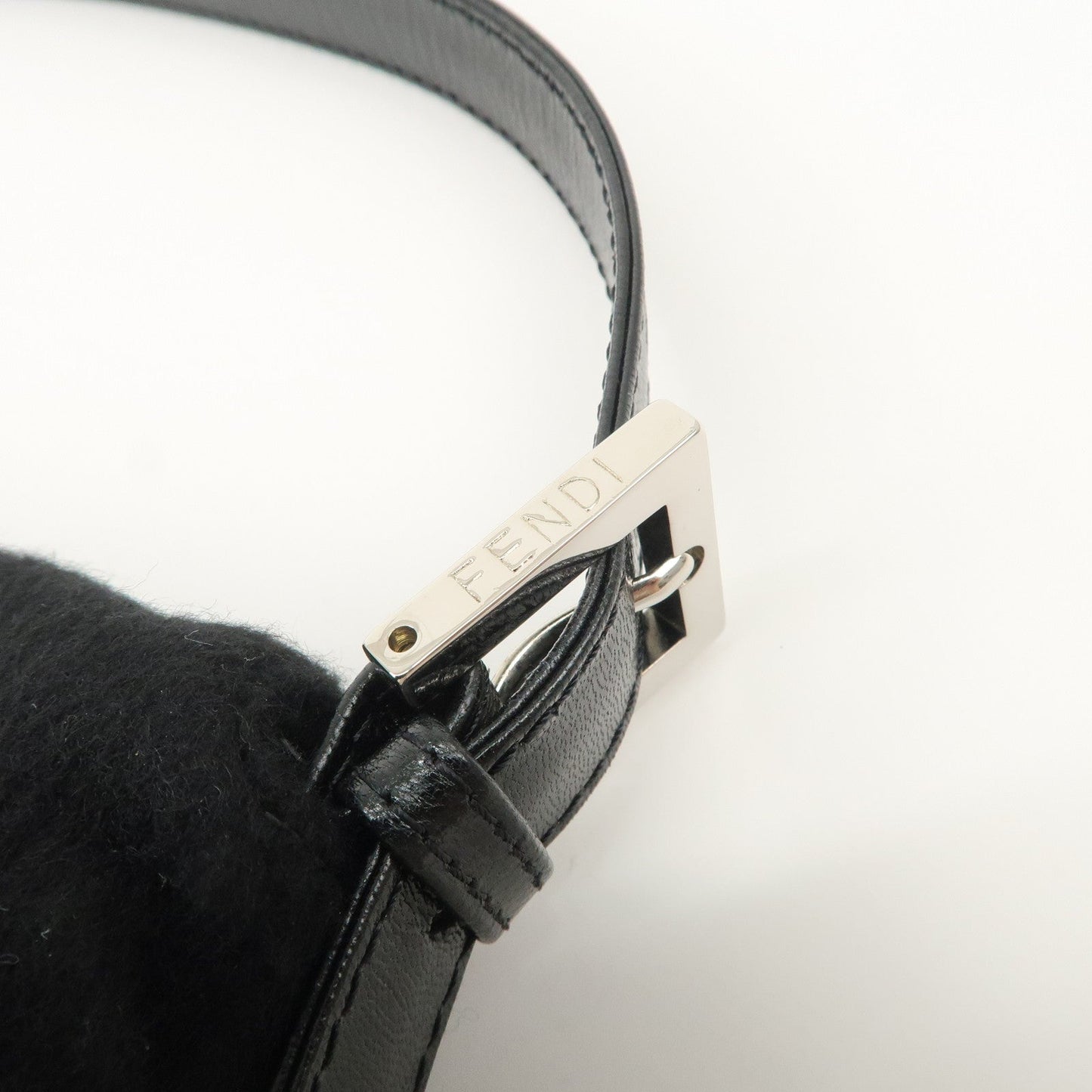 FENDI Mamma Baguette Cashmere Leather Shoulder Bag  Black 26424  d