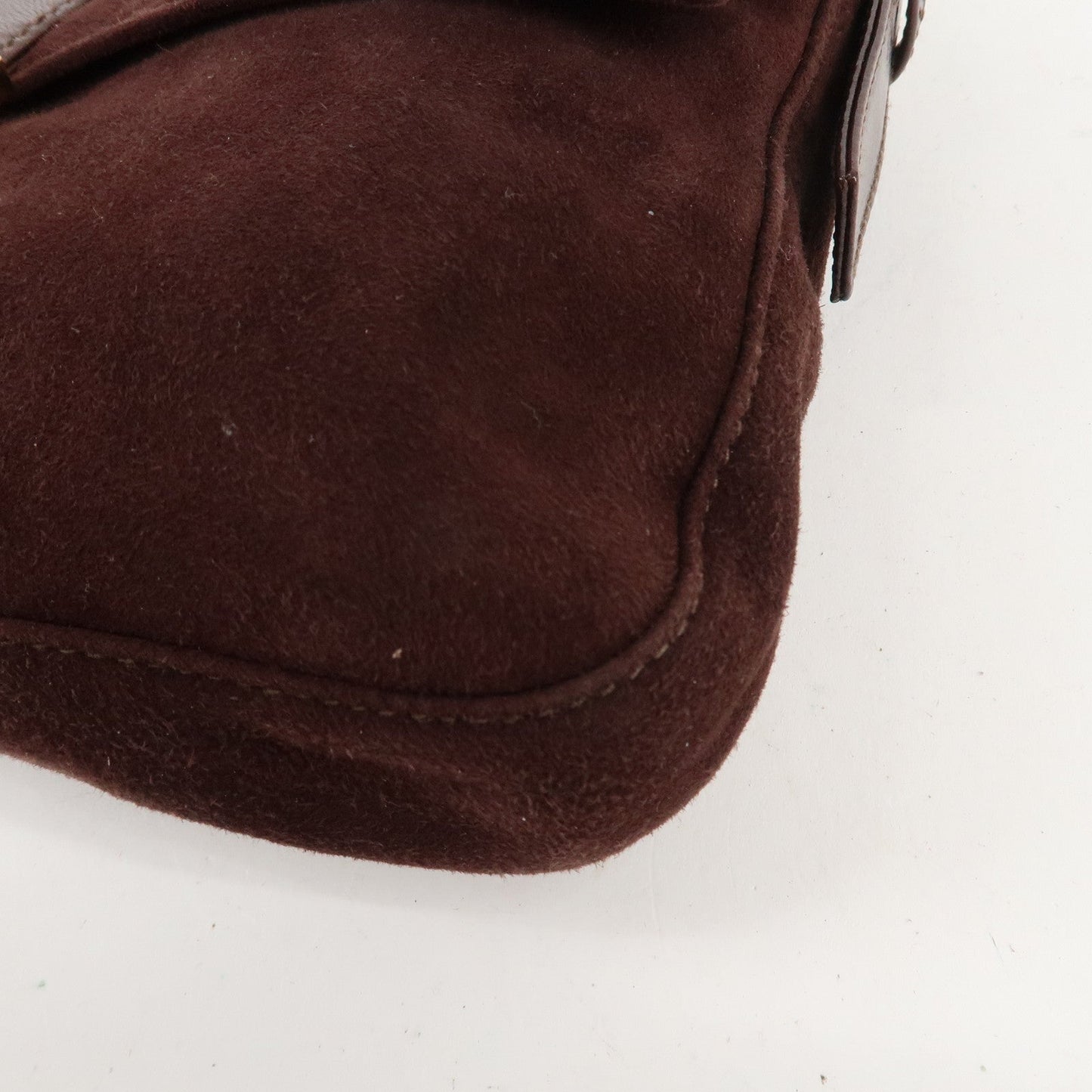FENDI Suede Leather Shoulder Bag Dark Brown 26424  d