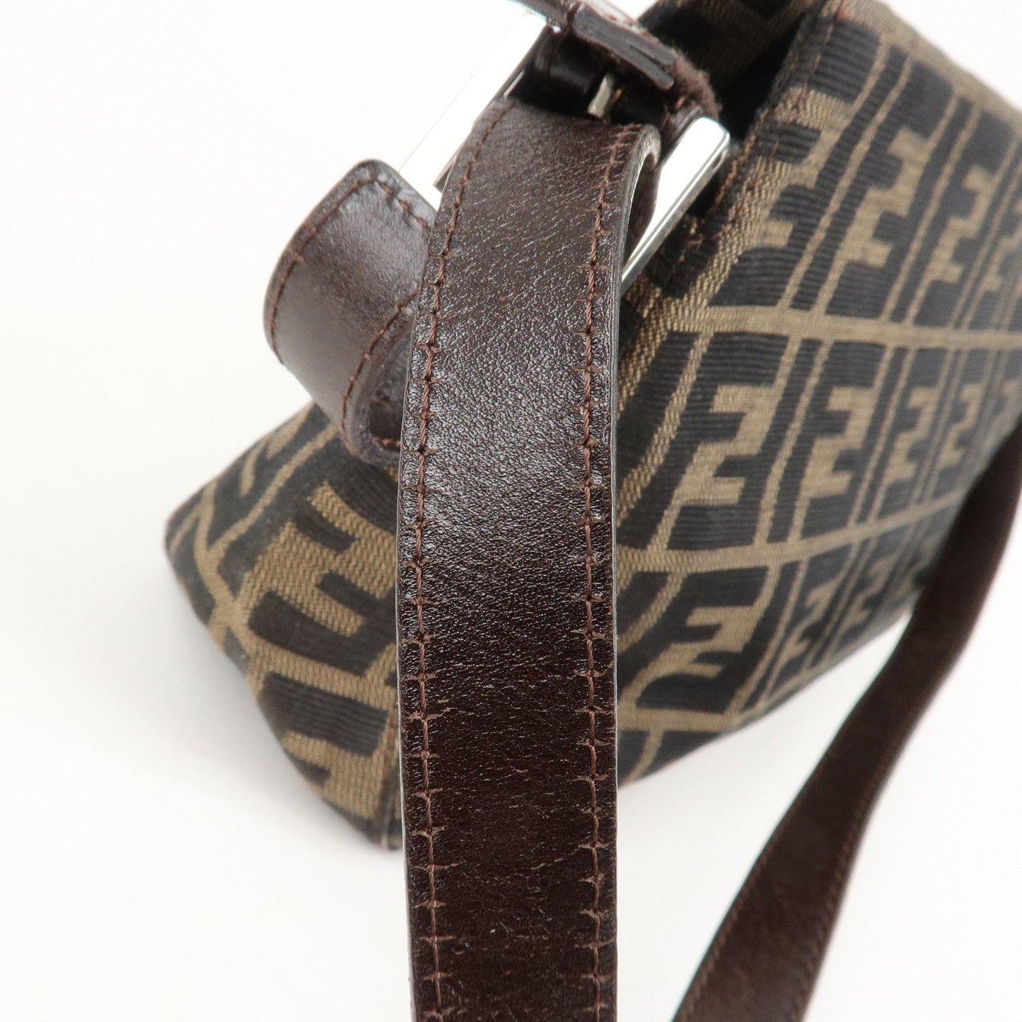 FENDI Zucca Canvas Leather Shoulder Bag Brown Black 26566  d