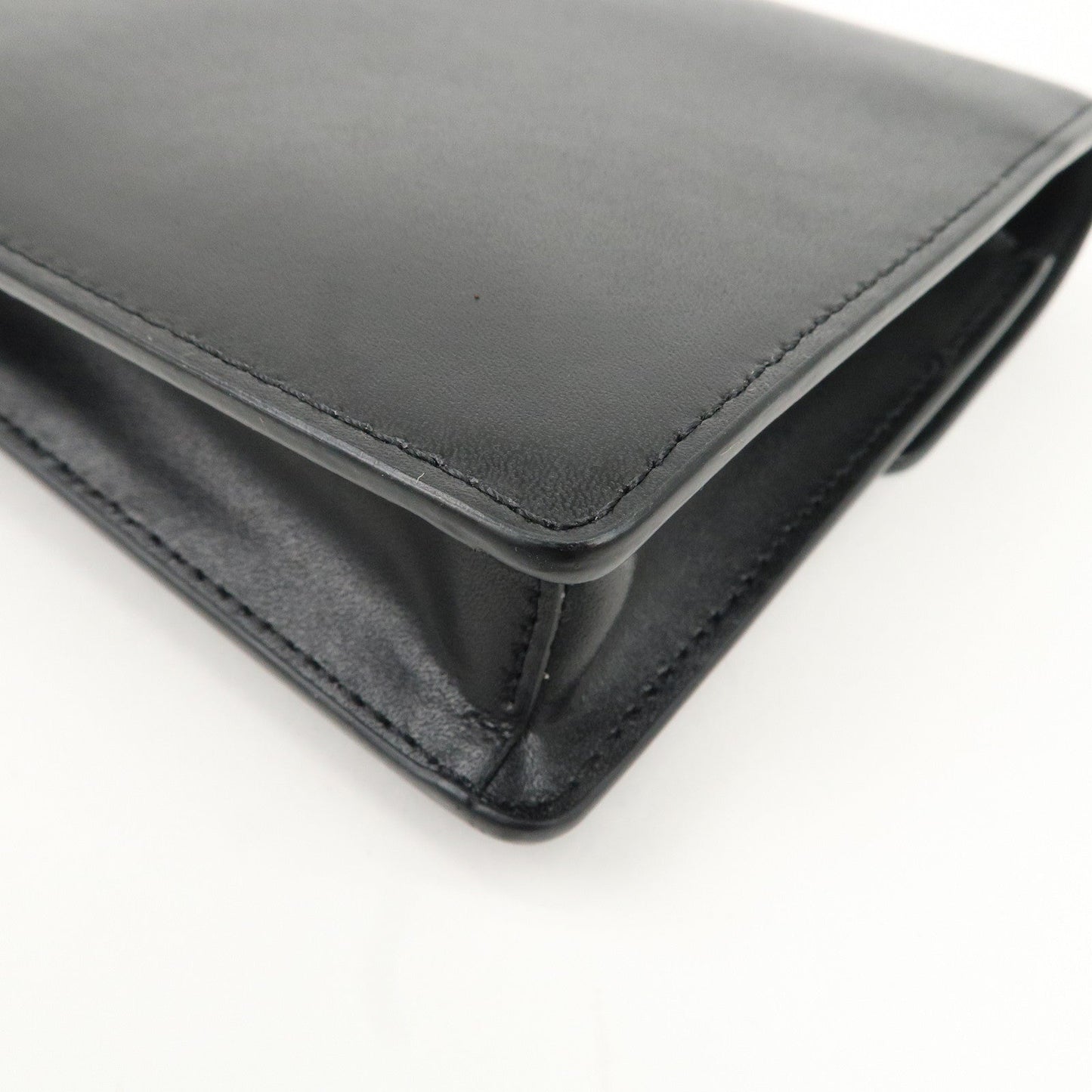 FENDI F is FENDI Leather Chain Wallet Clutch Bag Black 8BS006  d