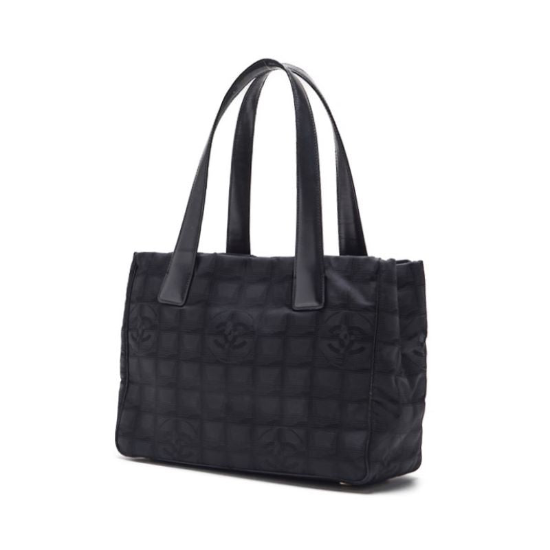 CHANEL  Loveel Line Tote Bag Nylon  Leather Black  's Bag Lady's Starting Bag  Bag Hybrid ? Ship? Nylon X Leather Black (Golden Tools) Lady's Starting Bag