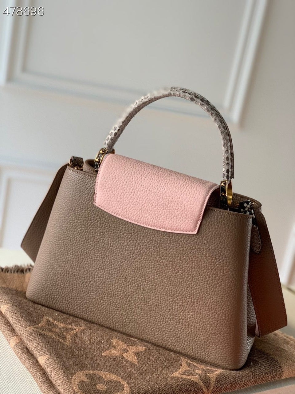 Top Quality Capucines BB Taurillon And Python Taupe Brown/Eau De Rose Pink For Women,  Shoulder And Crossbody Bags 10.4in/27cm Top Quality M57539