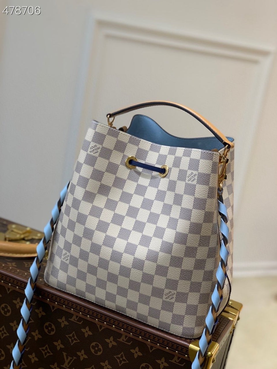 Top Quality NeoNoe Bucket Bag MM Damier Azur Canvas 10.2in/26cm Blue For Women Top Quality N50042