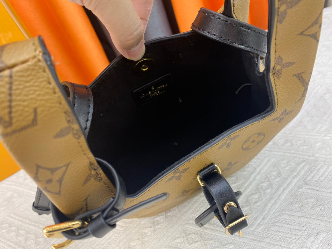 New 1:1 rep Lux Bags LUV 890