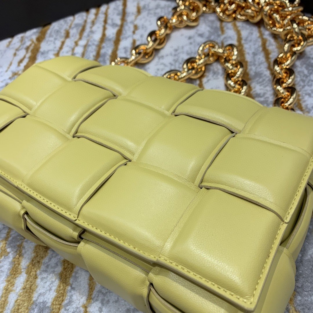 Top Quality Chain Cassette Bag For Women 10.2in/26cm In Yellow