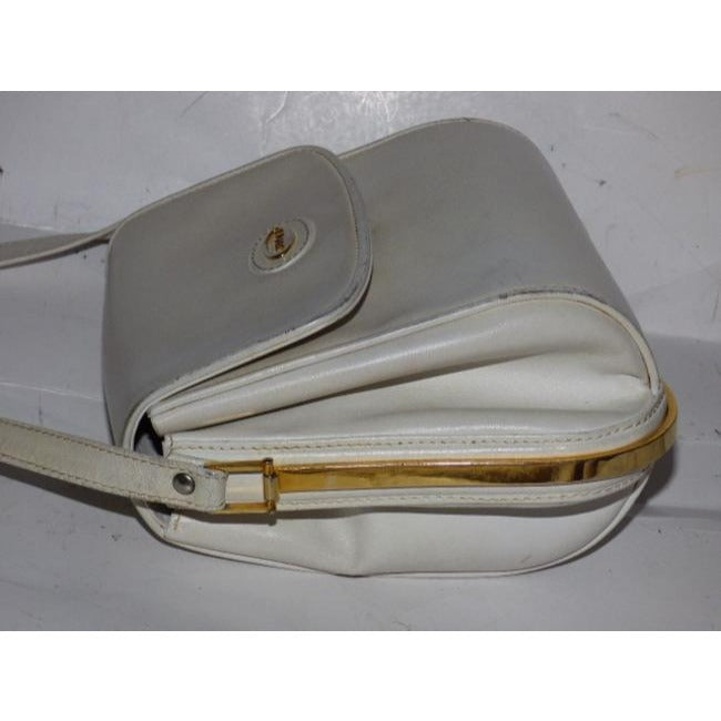 Gucci   White With Bold Gold Accents Leather Shoulder Bag