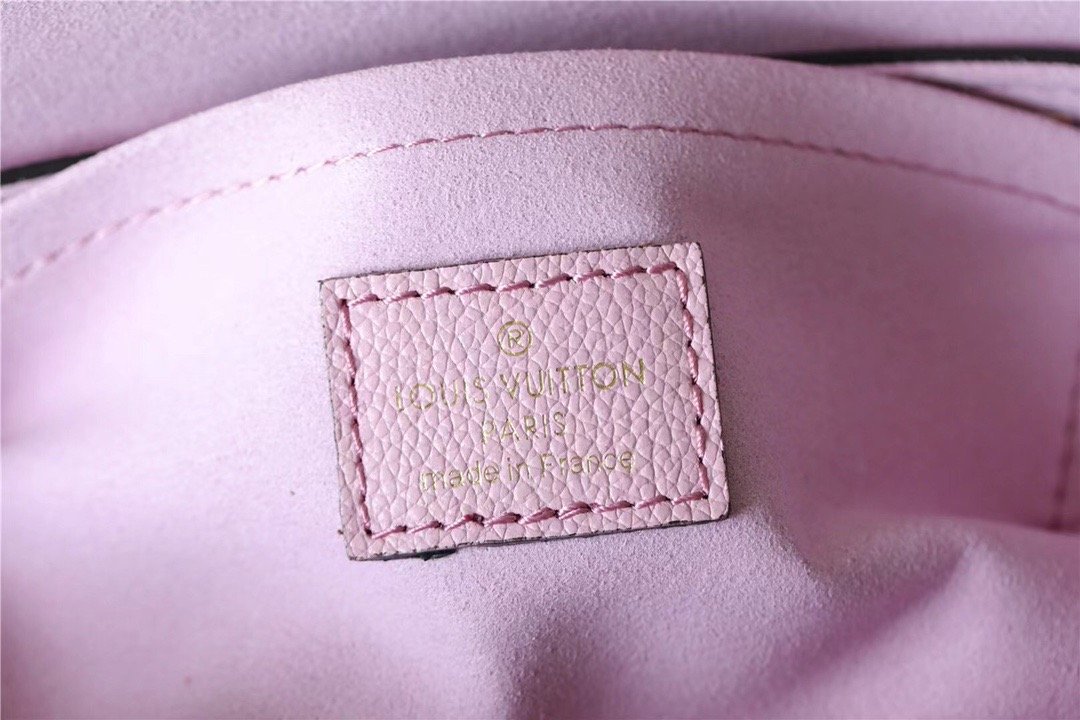 Top Quality Lockme Tender Pink For Women, Womens Handbags, Shoulder And Crossbody Bags 7.5in/19cm Top Quality 