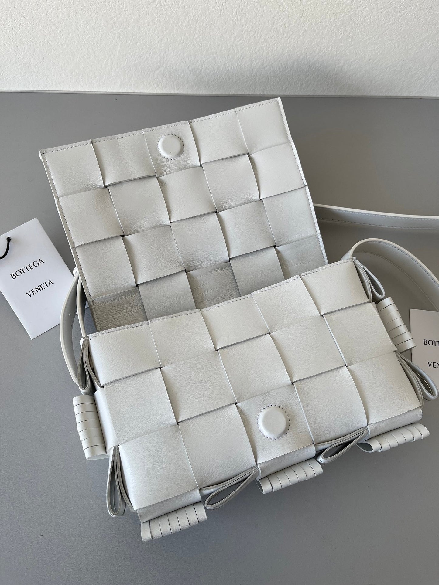Top Quality Cassette White, For Women, Bags 9.1in/23cm 680698V1G719009