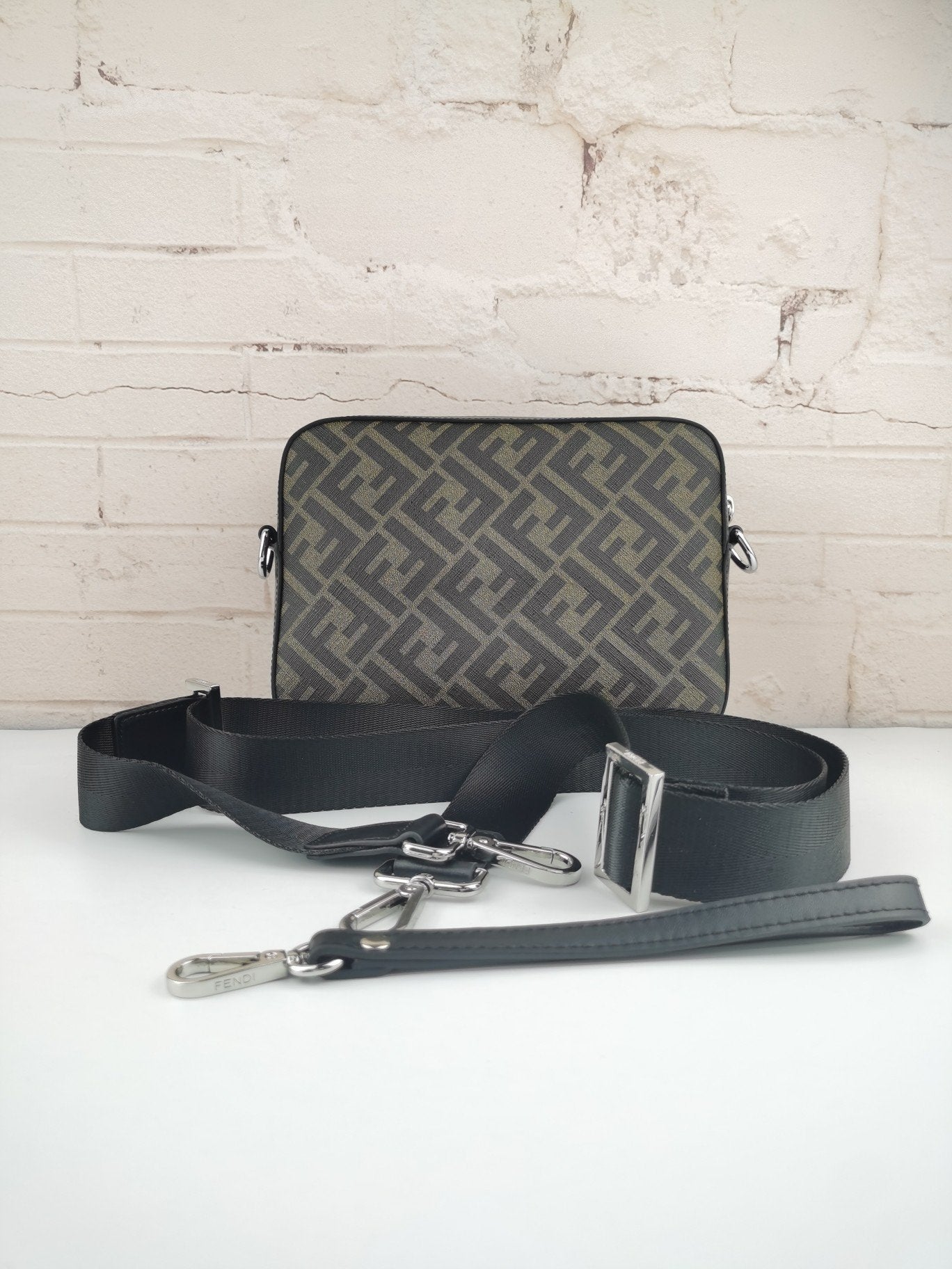 EN - New 1:1 rep  Bags FEI 174