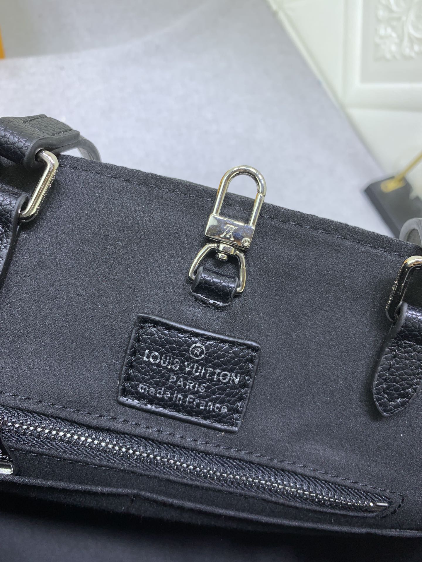 EN - New 1:1 rep Bag LUV 634