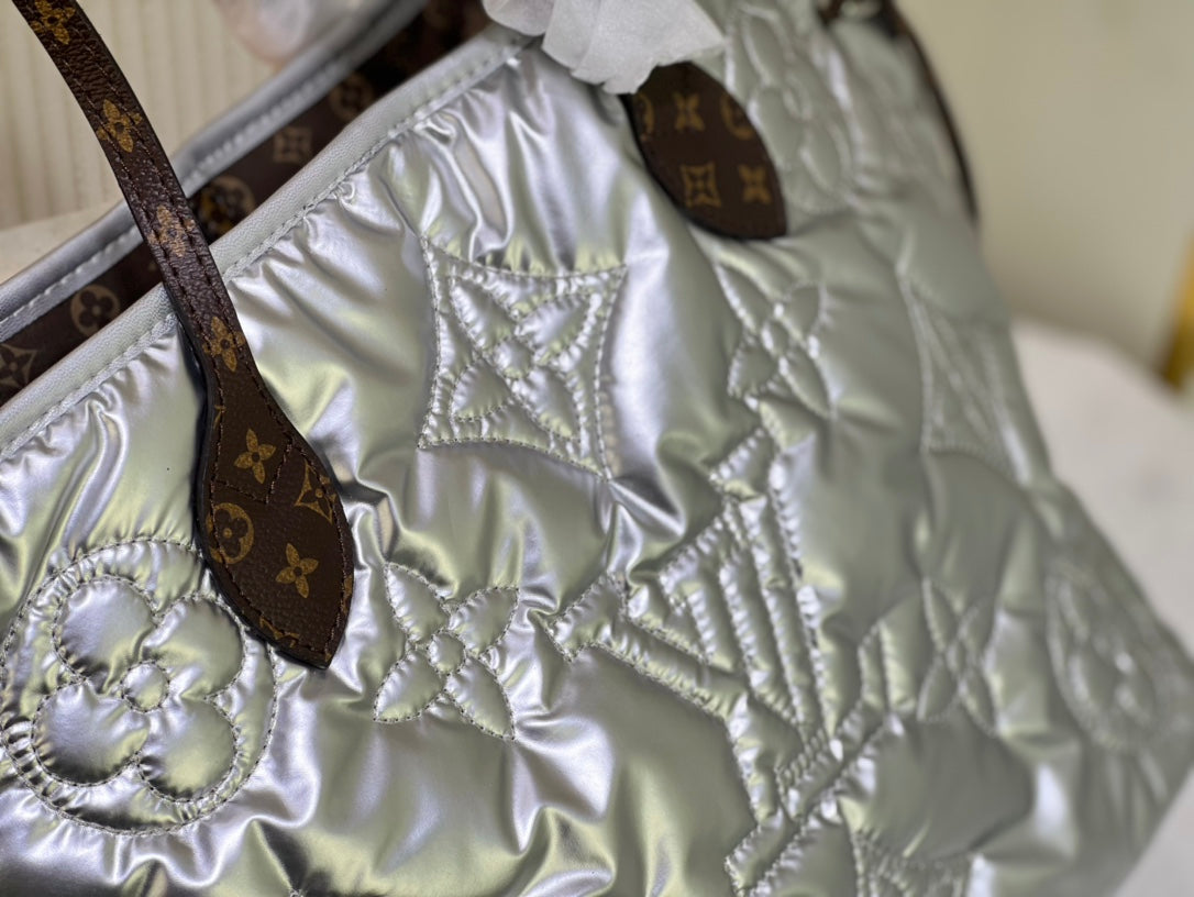 EN - New 1:1 rep Bag LUV 624