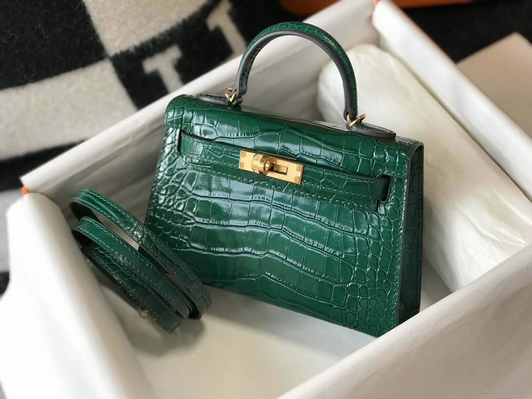 Top Quality Kelly Green For Women Gold Toned Hardware 7.8in/20cm