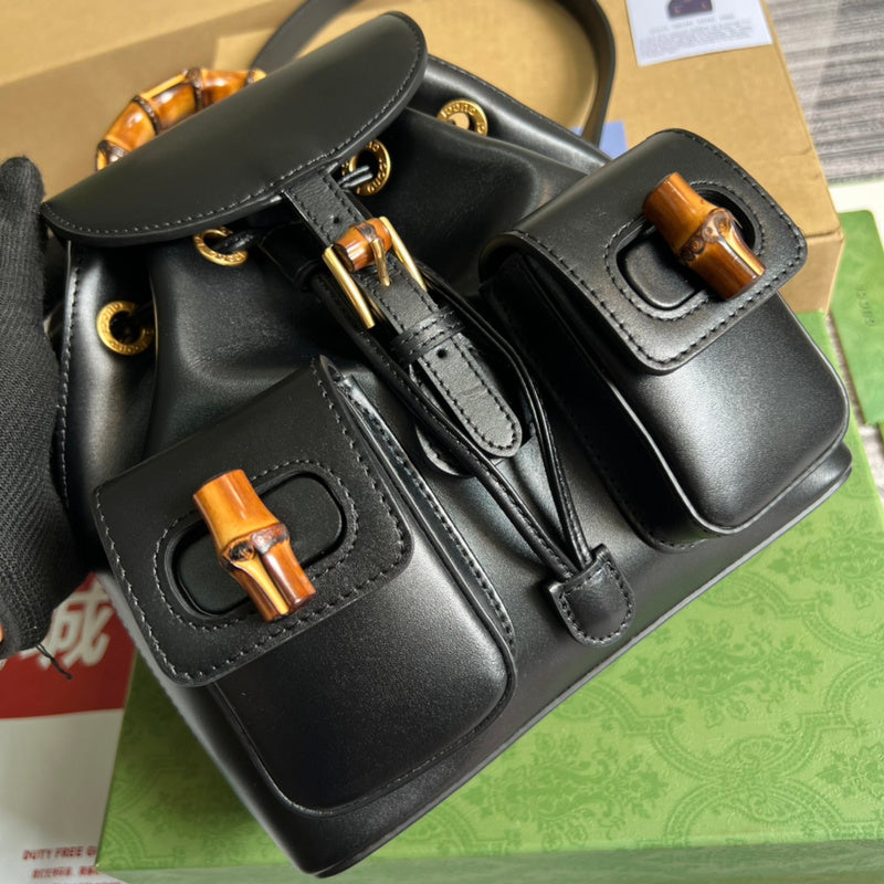 Top Quality -  Bags - 689