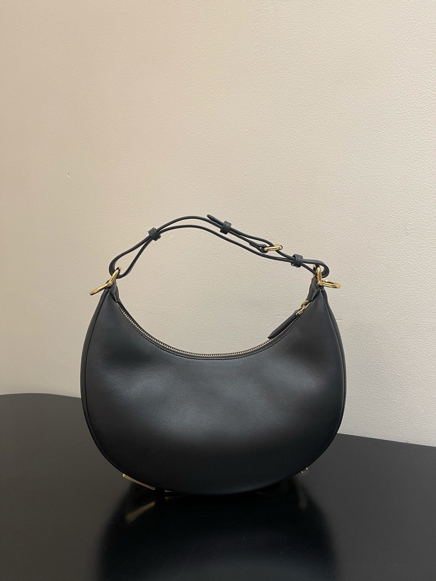 Top QualityTop Quality Top QualityTop Qualitygraphy Small Black For Women, Women’s Handbags, Shoulder Bags 11in/29cm  8BR798A5DYF1HEJ