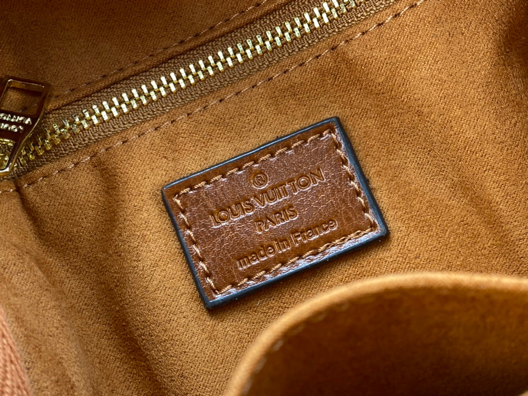 New 1:1 rep Lux Bags LUV 892