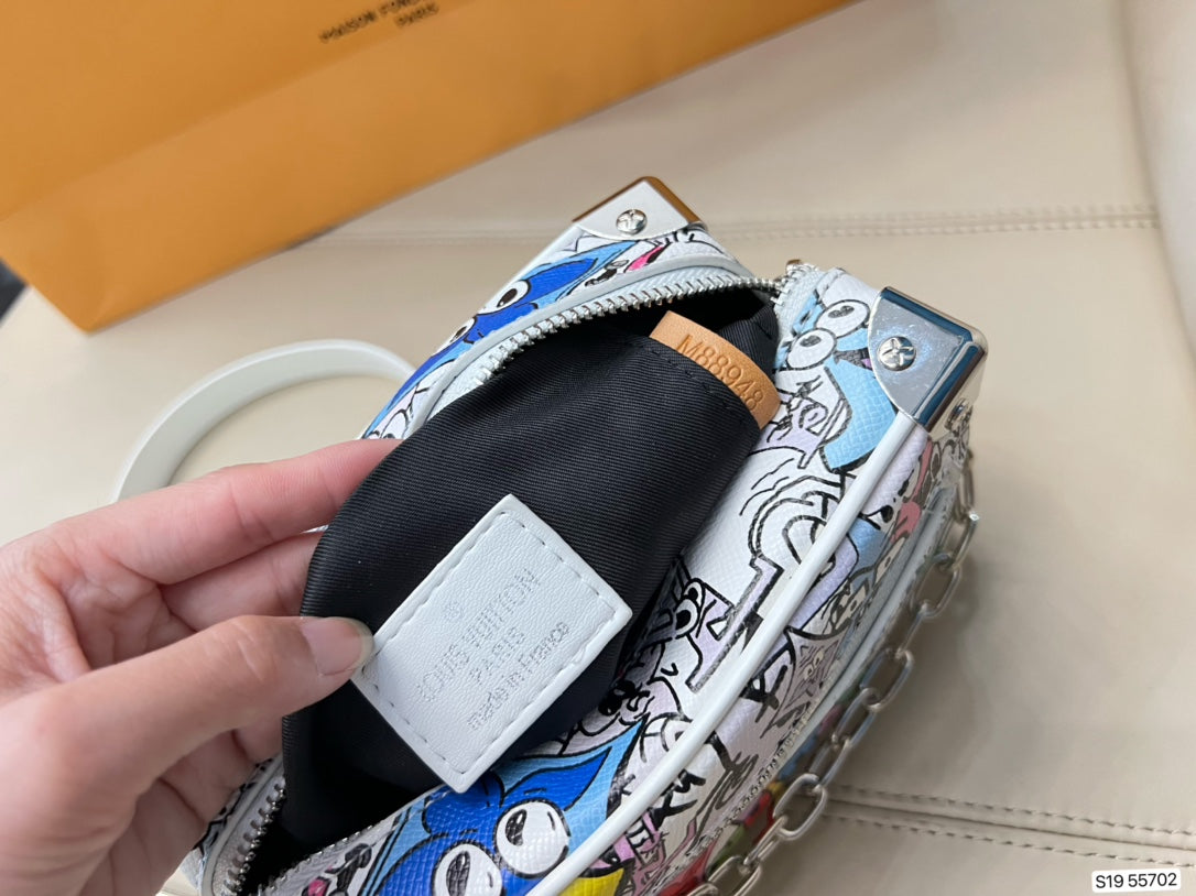 EN - New 1:1 rep Lux Bags LUV 559