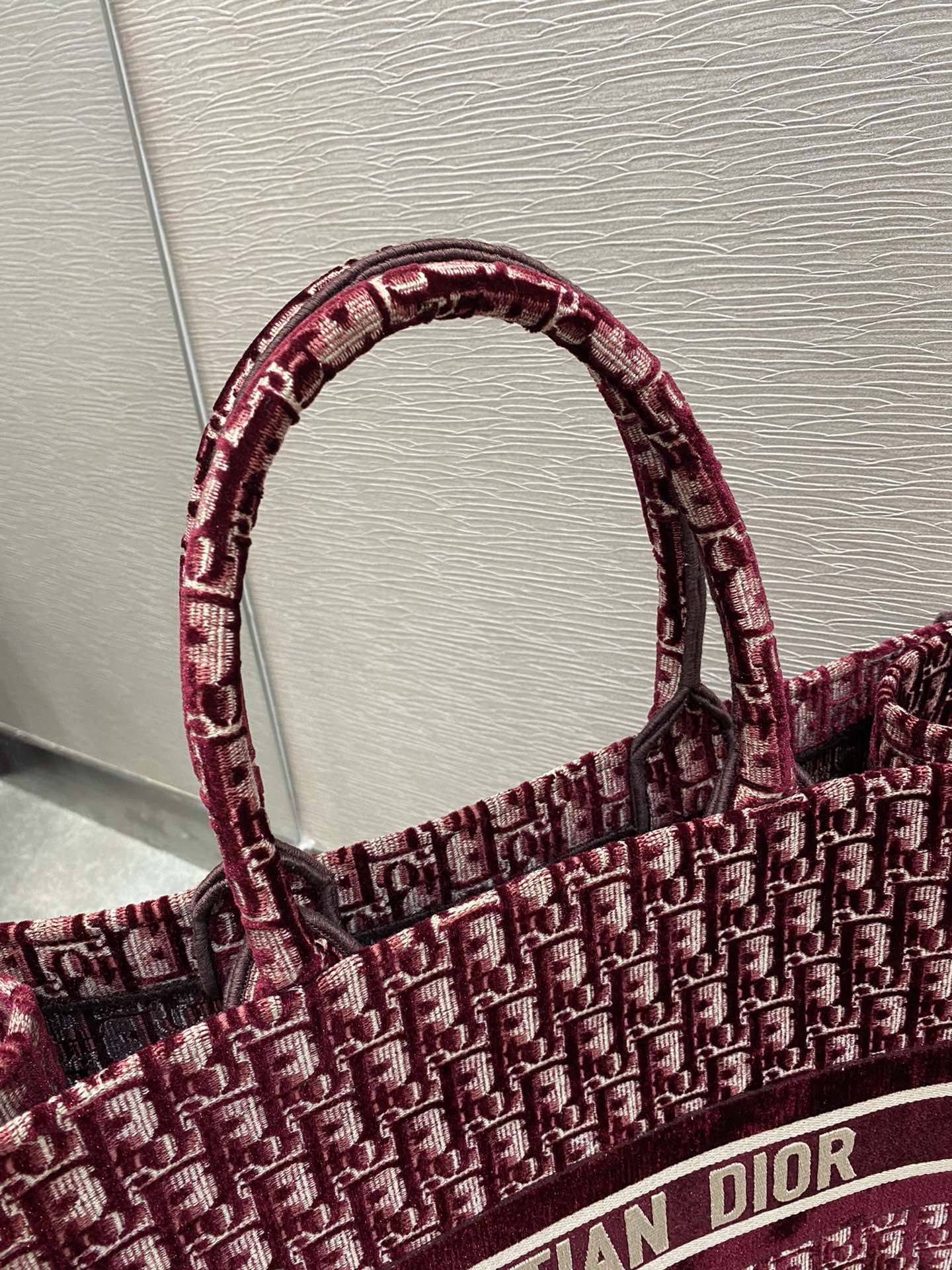 Top Quality Large Book Tote Red For Women 16.5in/42cm CD M1286ZRIW