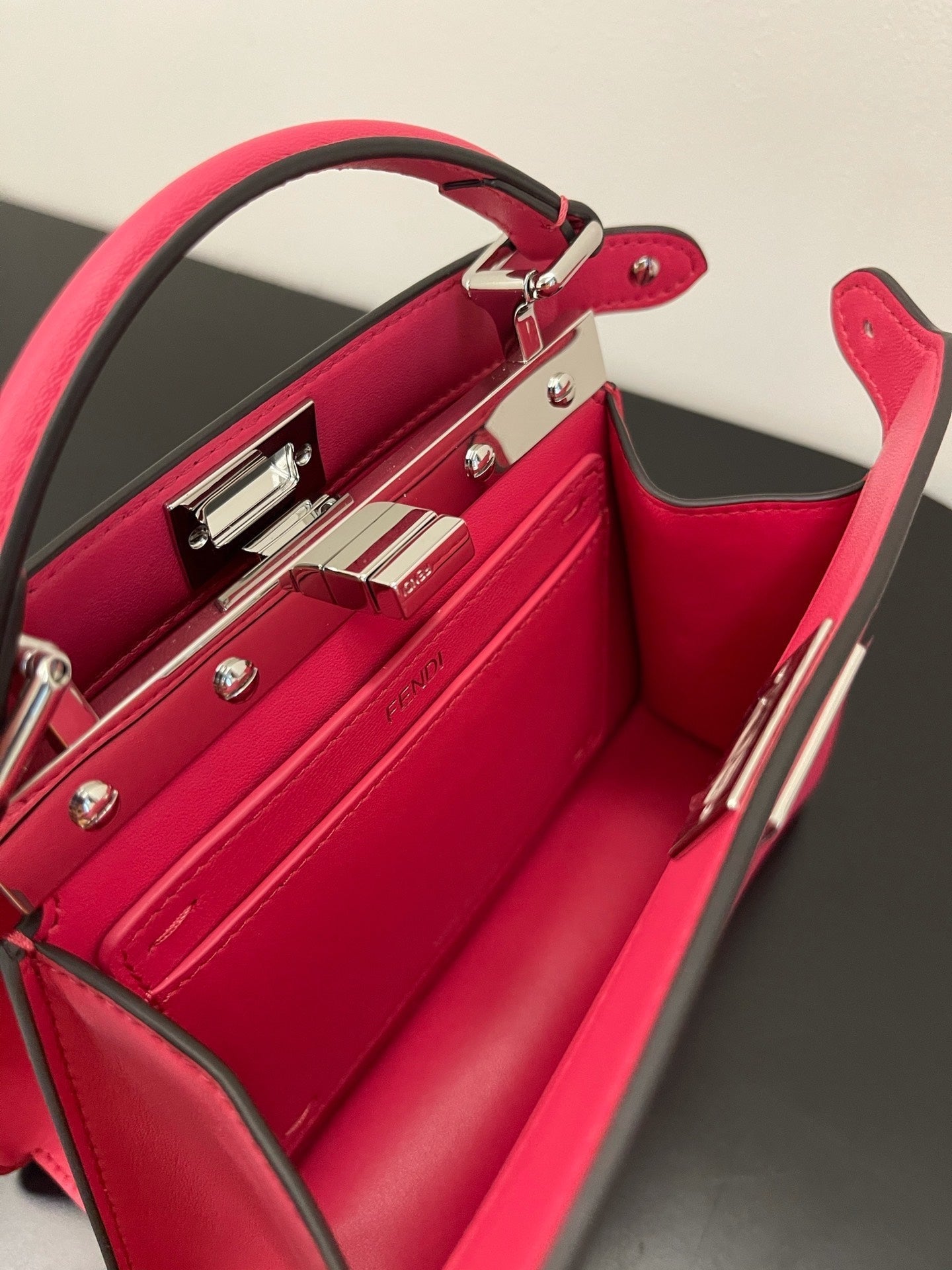 FI Top Quality ISeeU Petite Pink Bag Small For Woman 20cm/8in