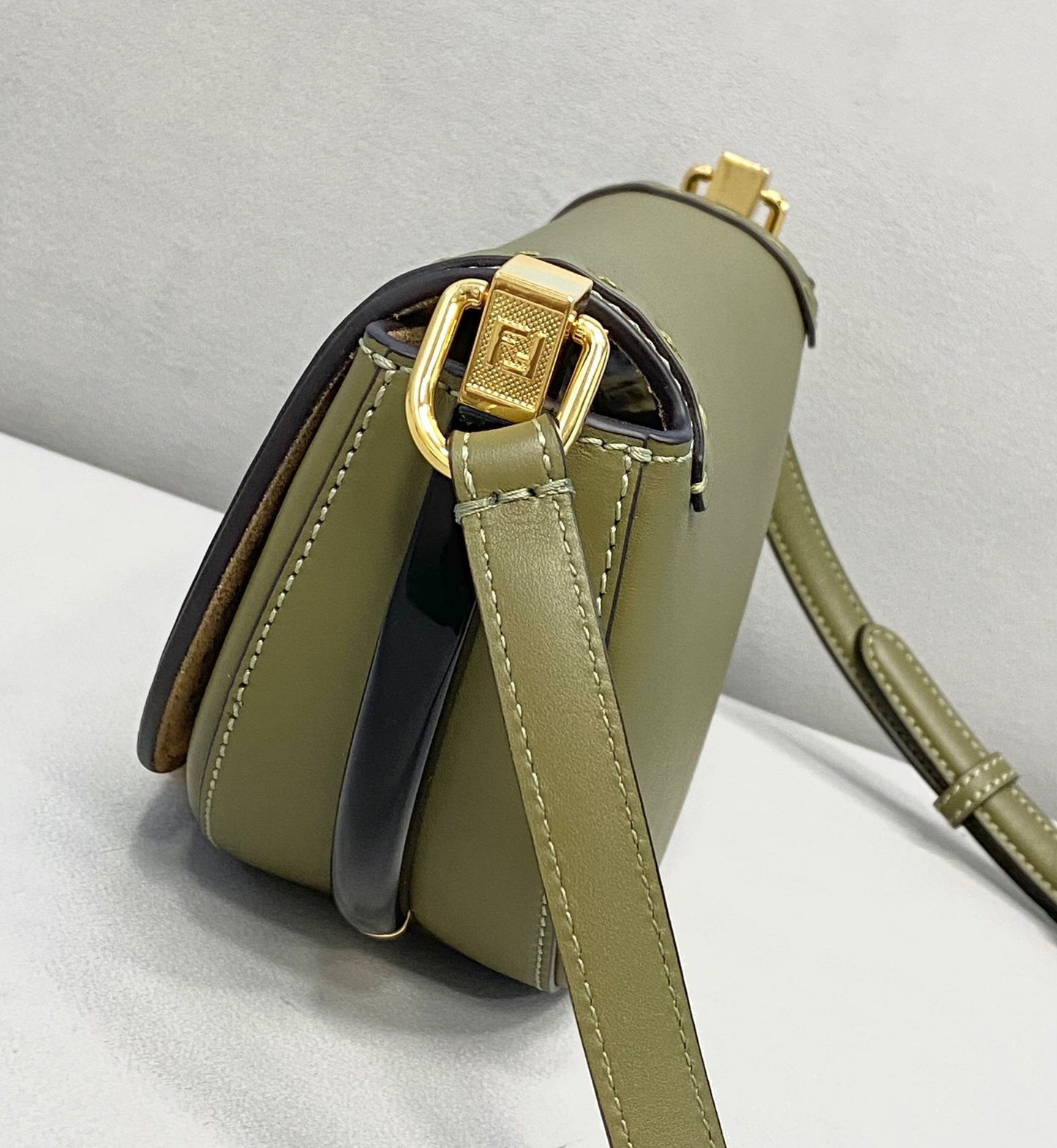 EN - New 1:1 rep  Bags FEI 060