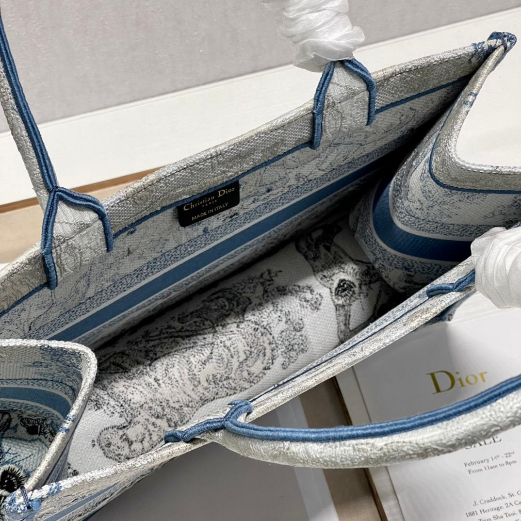 Top Quality MeTop Qualityum Book Tote Blue Toile de Jouy Reverse Embroidery, Blue, For Women Womens Handbags, Shoulder Bags, 36cm CD M1296ZRGO_M928