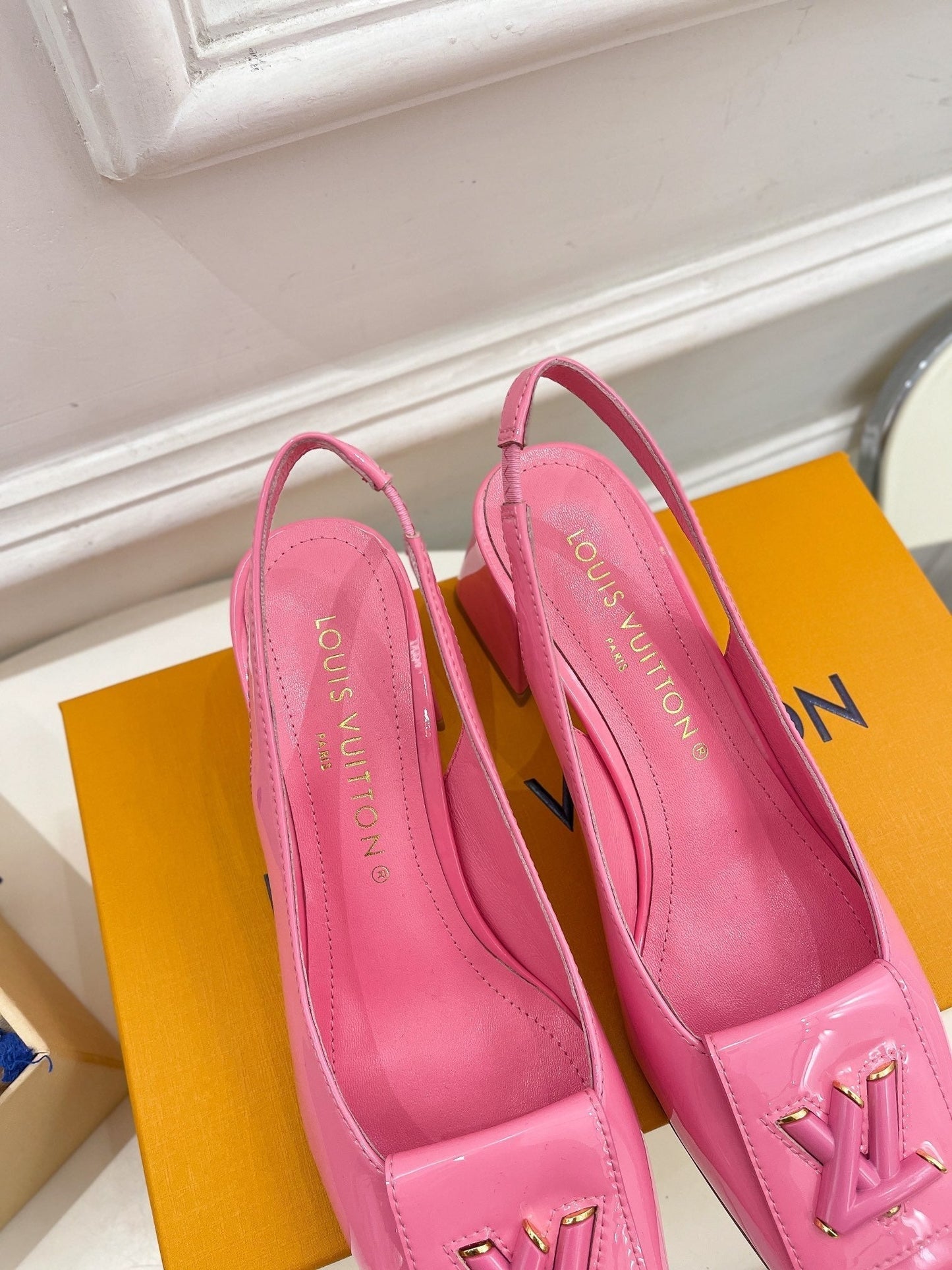 New 1:1 rep LUV High Heel Shoes 029