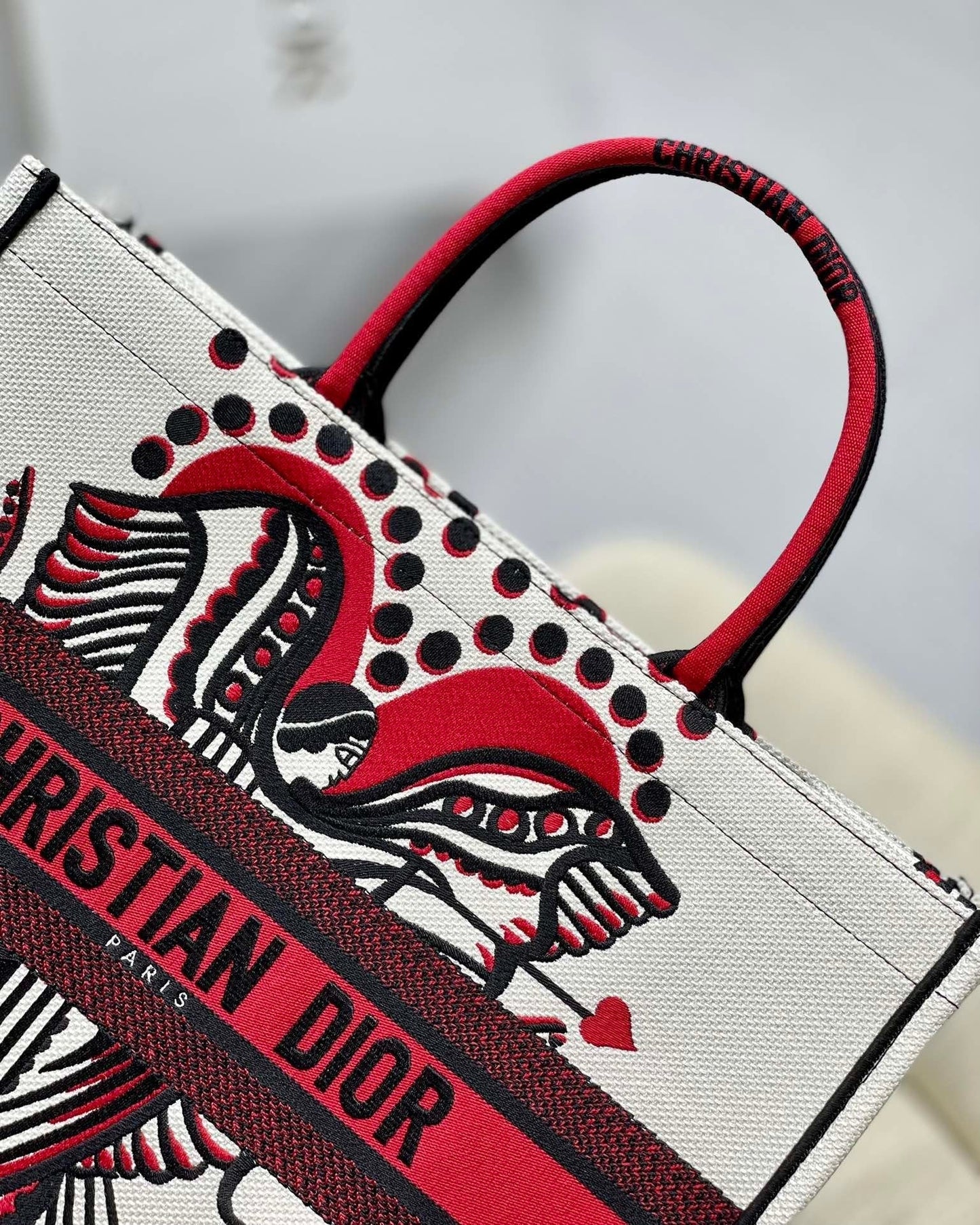 Top Quality MeTop Qualityum Book Tote Latte Multicolor Cupidon Embroidery, Red/White, For Women Womens Handbags, 41cm CD M1296ZTQG_M941