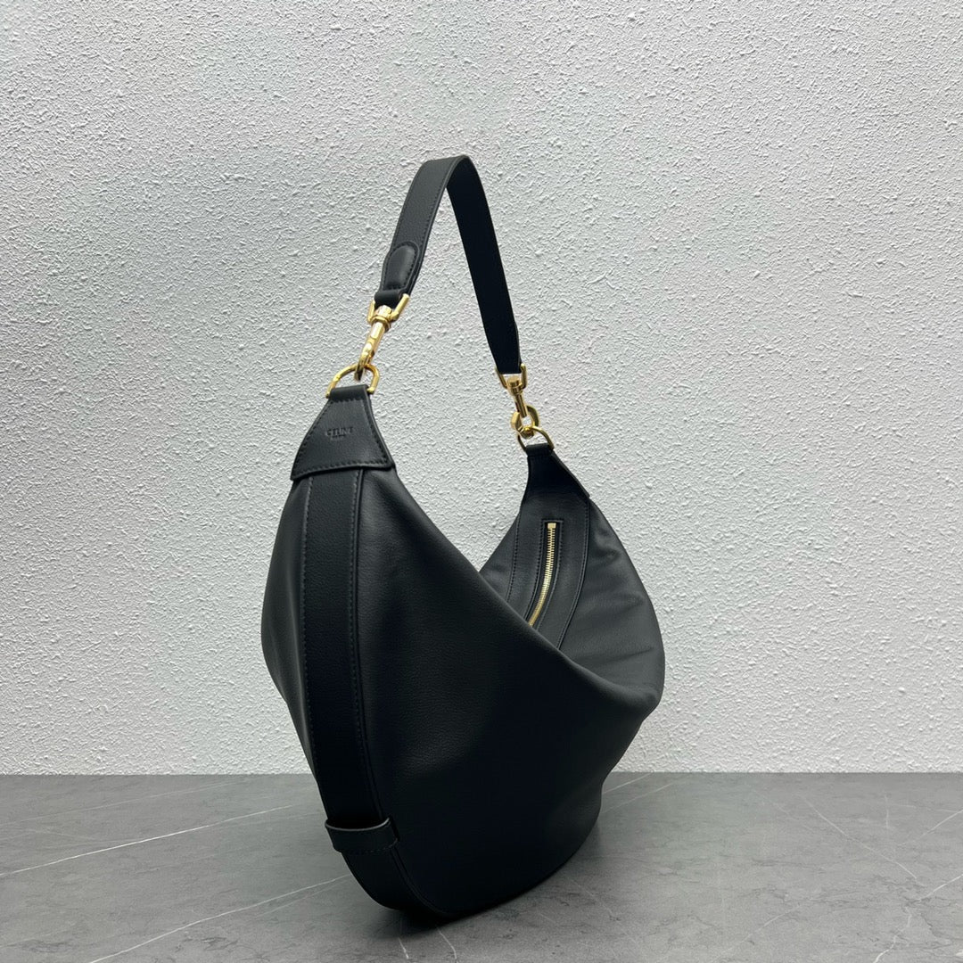 Top Quality Medium Leandre Bag In Supple Black For Women 14in/35cm 197263DV7.38NO