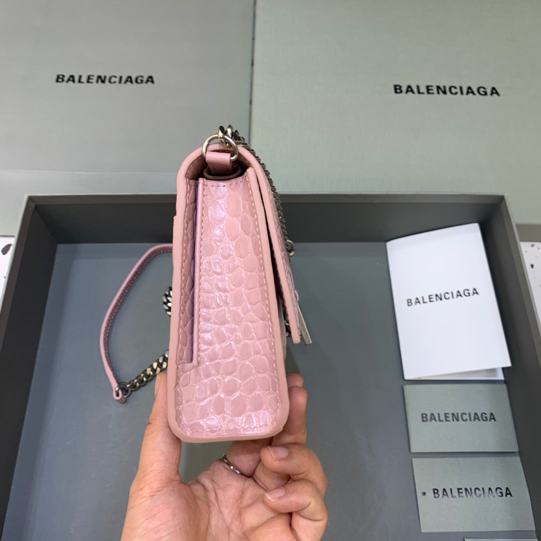 Top Quality Hourglass Wallet On Chain in Light Pink, For Women,  Bags 9in/23cm
