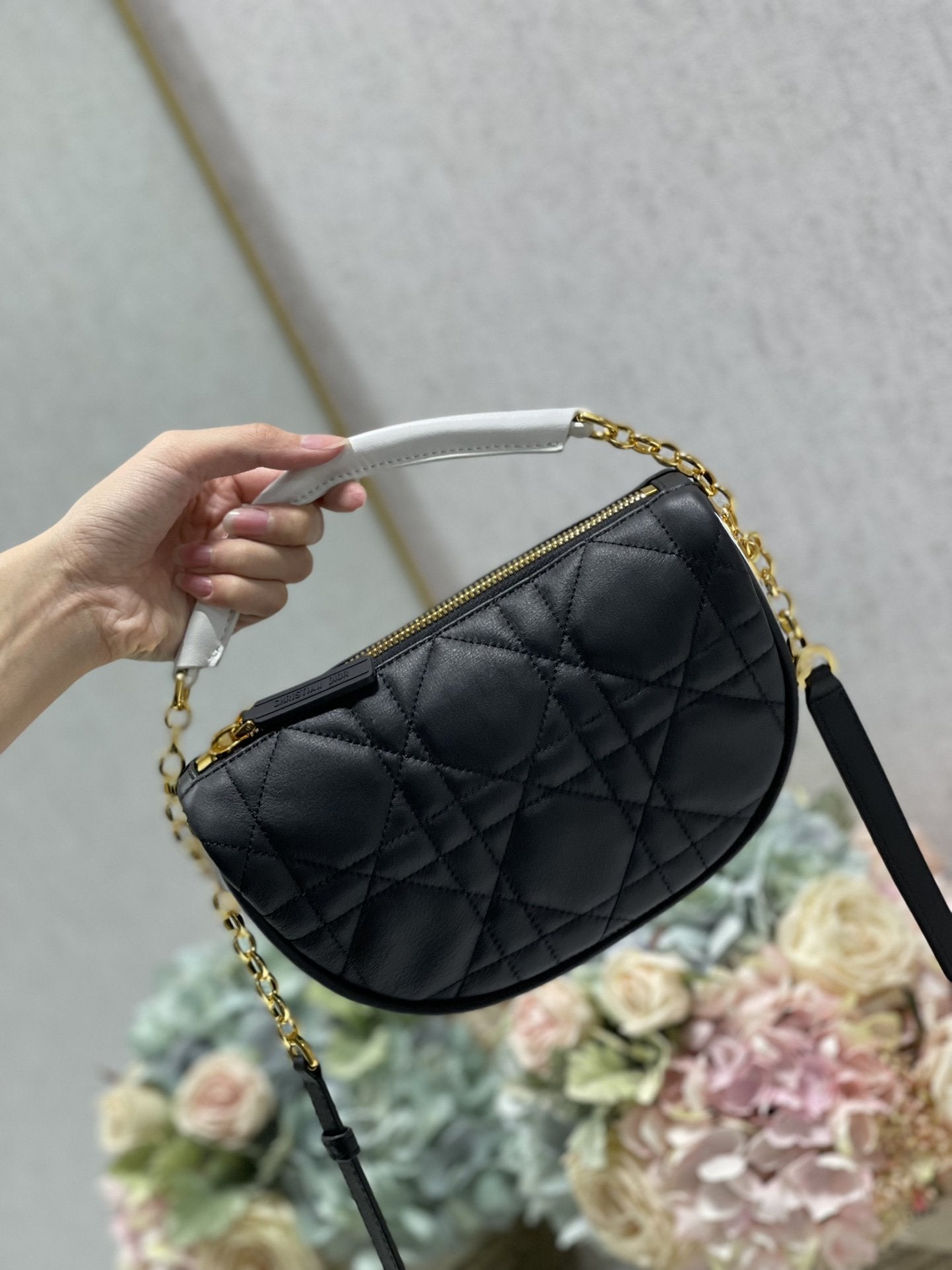 Top Quality Small Vibe Hobo Bag Black Cannage, Black Handbags, Crossbody Bags, 20cm CD M7200ONOA_M911
