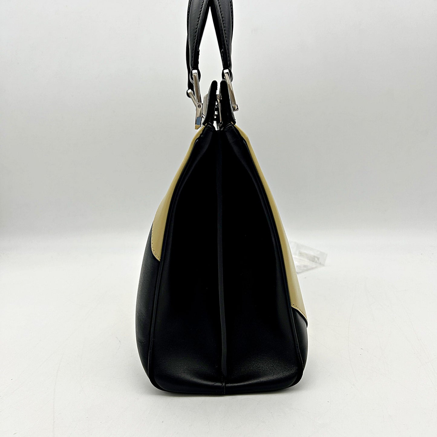 GUCCI Smooth Calfskin Diagonal Striped Small Zumi Top Handle Bag Black Beige LA
