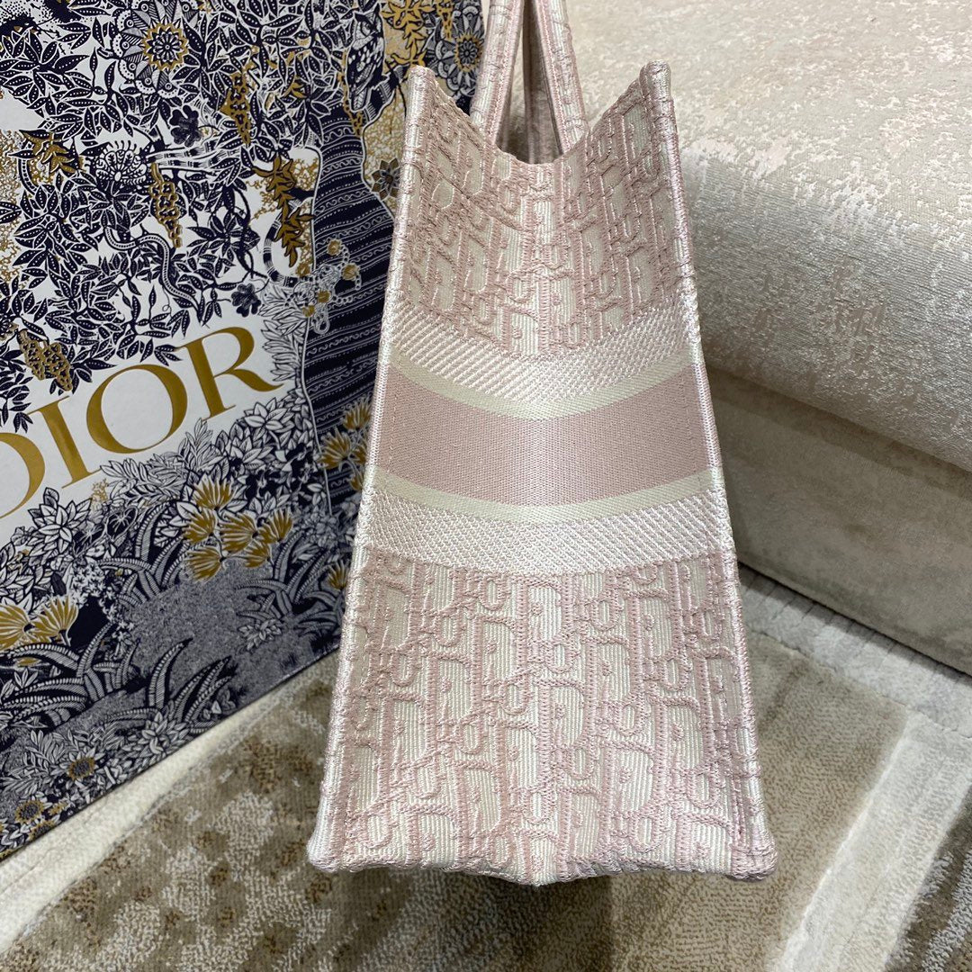 Top Quality MeTop Qualityum Book Tote Rose Des Vents Oblique Embroidery, Light Pink, For Women Women’s Handbags, 36cm CD M1296ZRIW_M912