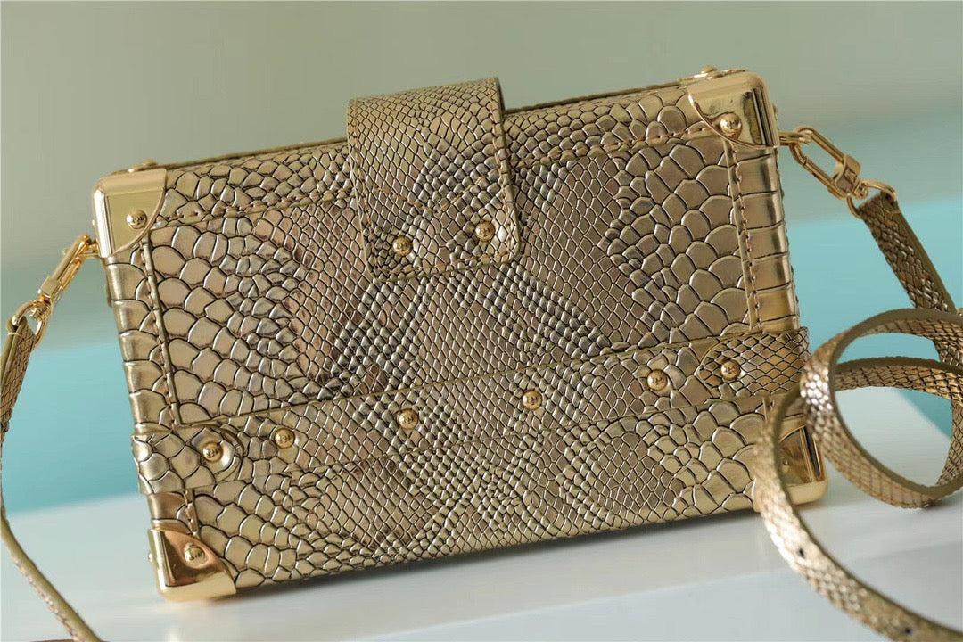 Top Quality Petite Malle High Shiny Alligator By Nicolas Ghesquiere Gold For Women,  Shoulder And Crossbody Bags 7.9in/20cm Top Quality 