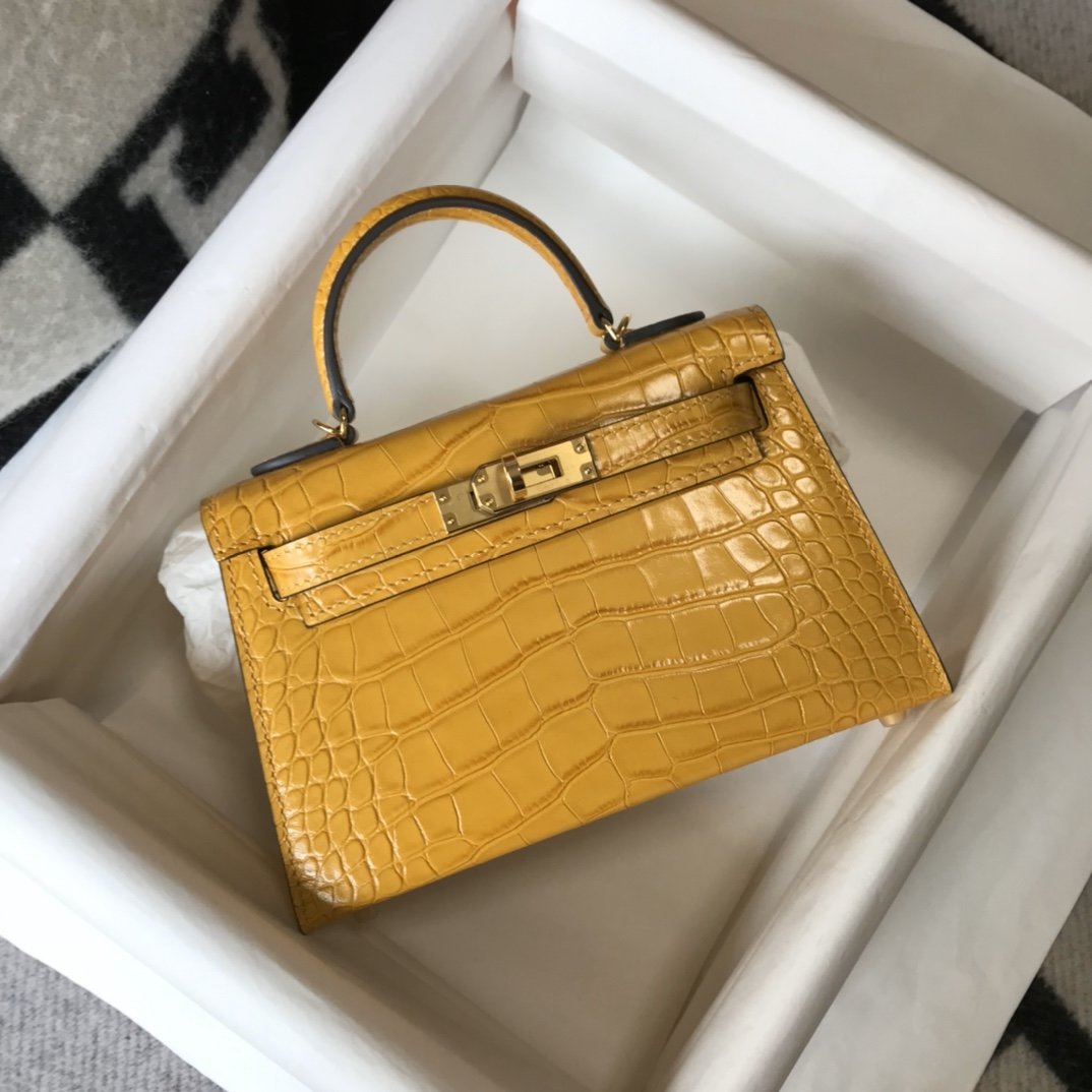 Top Quality Mini Kelly 19 Embossed Patent Yellow Bag With Gold-Toned Harware For Women, Handbags, Shoulder Bags 7.5in/19cm
