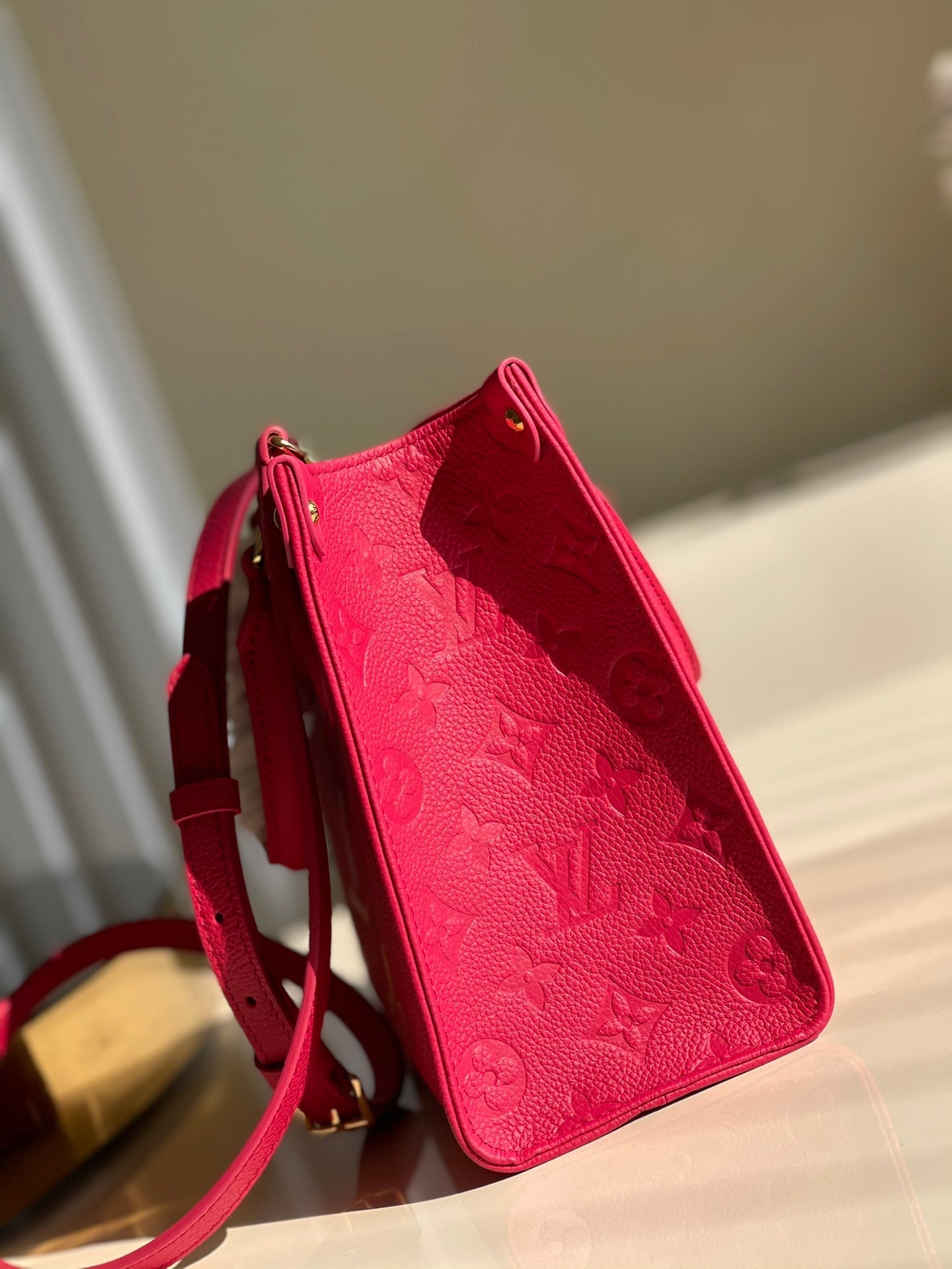 Top Quality OnTheGo PM Tote Bag Monogram Empreinte Rosy For Women, Womens Handbags, Shoulder And Crossbody Bags 9.8in/25cm Top Quality M45660