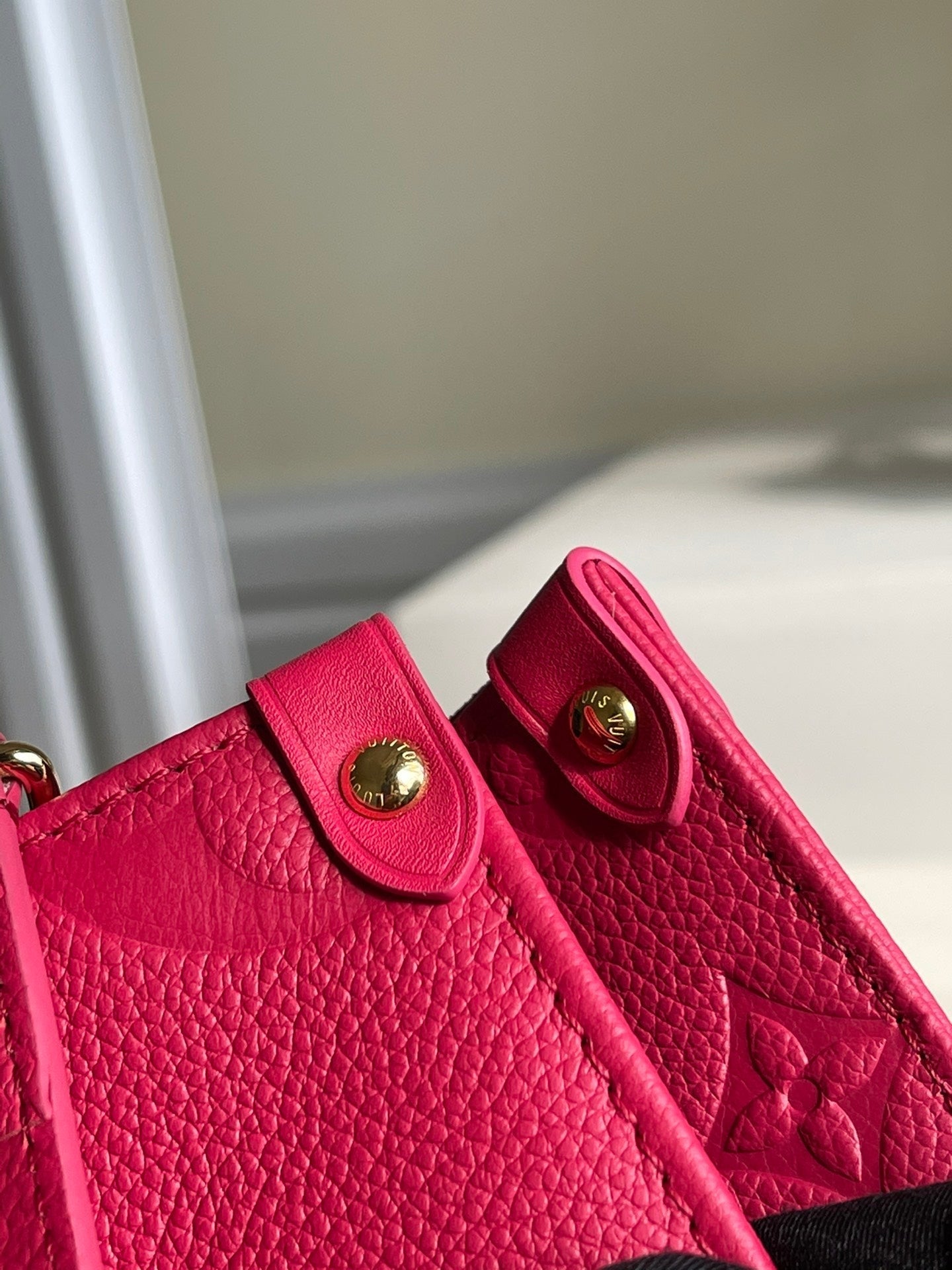 Top Quality OnTheGo PM Tote Bag Monogram Empreinte Rosy For Women, Womens Handbags, Shoulder And Crossbody Bags 9.8in/25cm Top Quality M45660