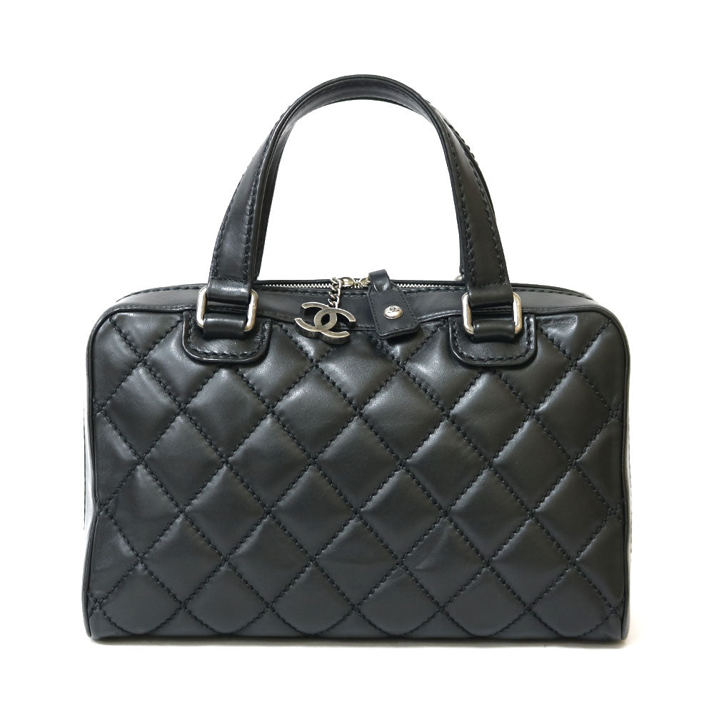 Chanel Weisse Handbag Black
