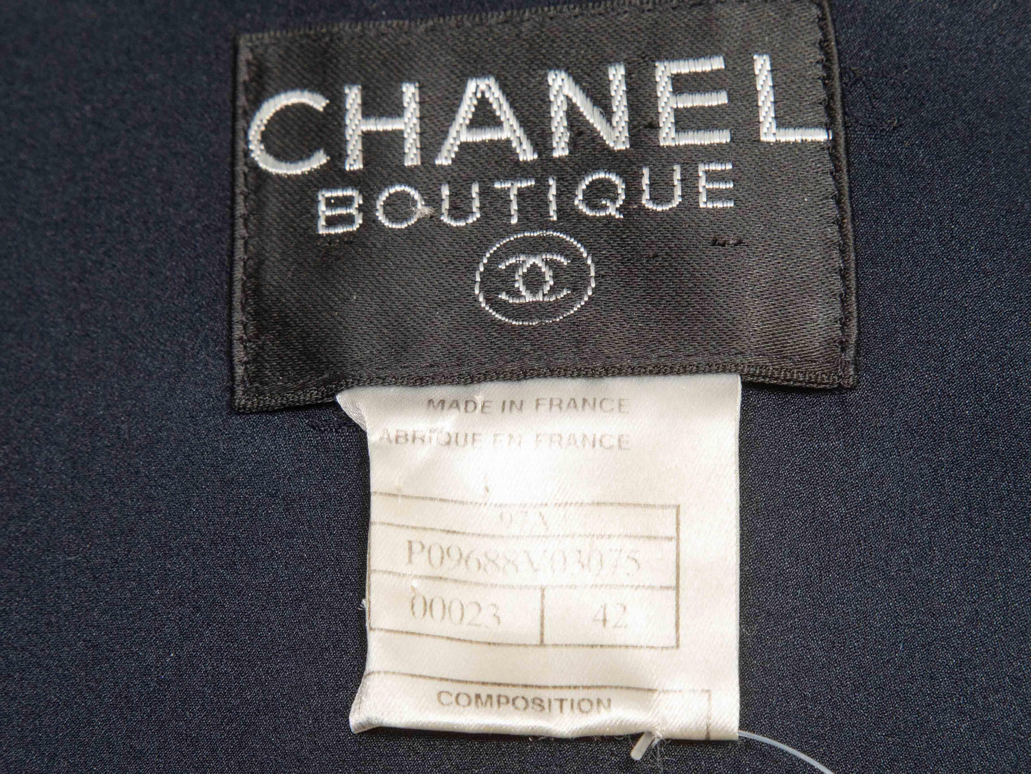 Navy Chanel Boutique Fall/Winter 1997 Wool Jacket Size FR 42