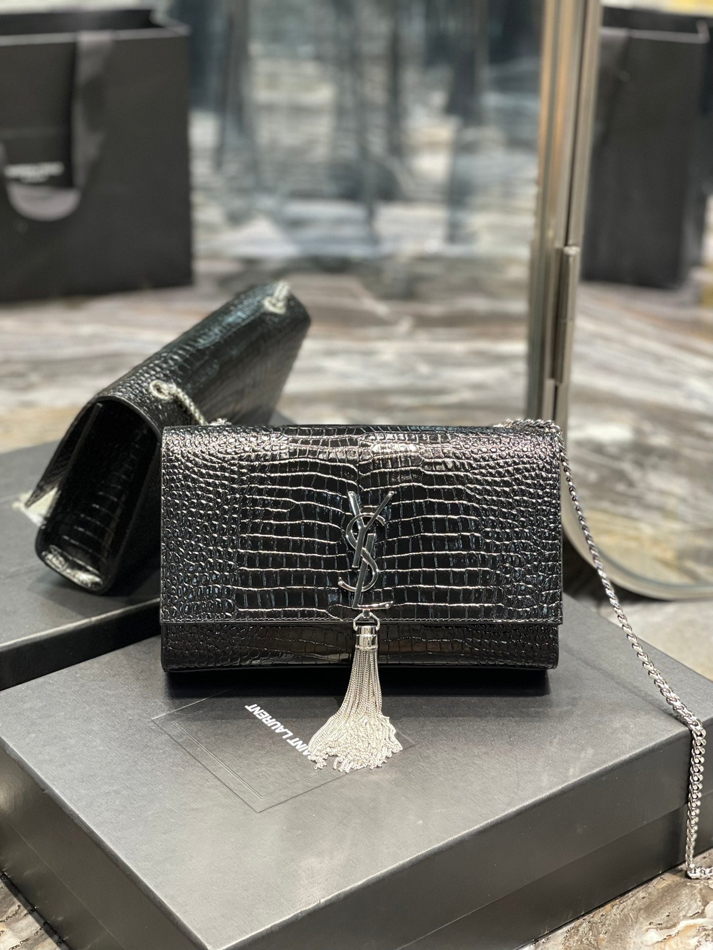 Top Quality Kata MeTop Qualityum Chain Bag Black With Tassel For Women 9.4in/24cm YSL 354119DND0N1000