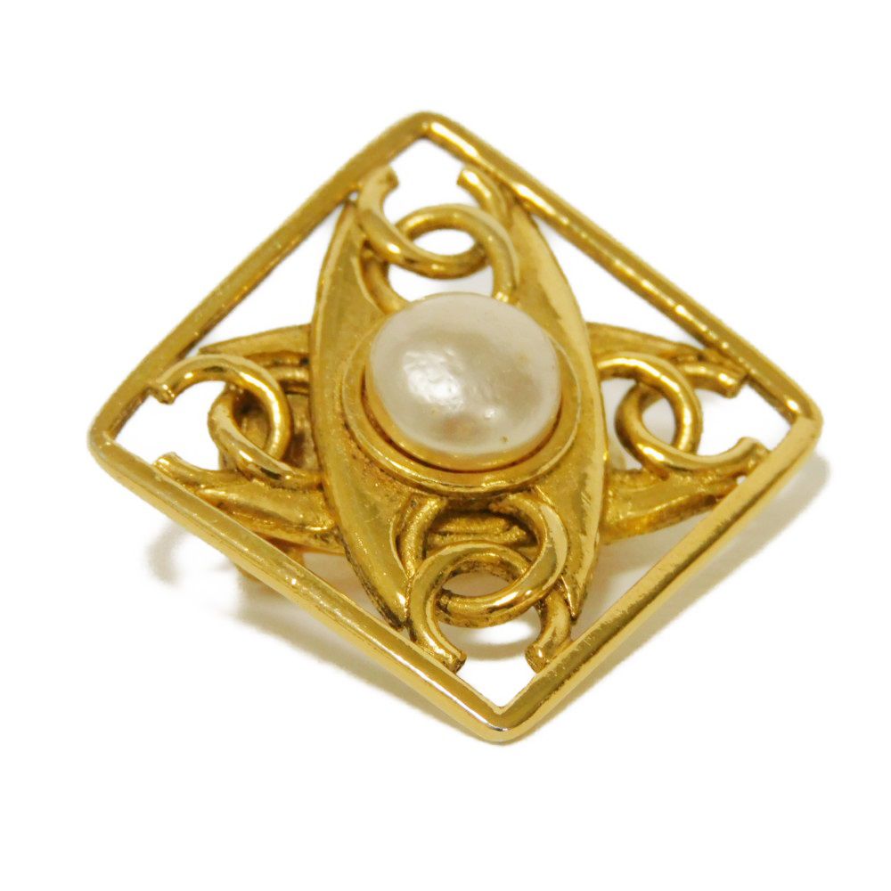Chanel Quadruple Coco Mark Pearl Earrings