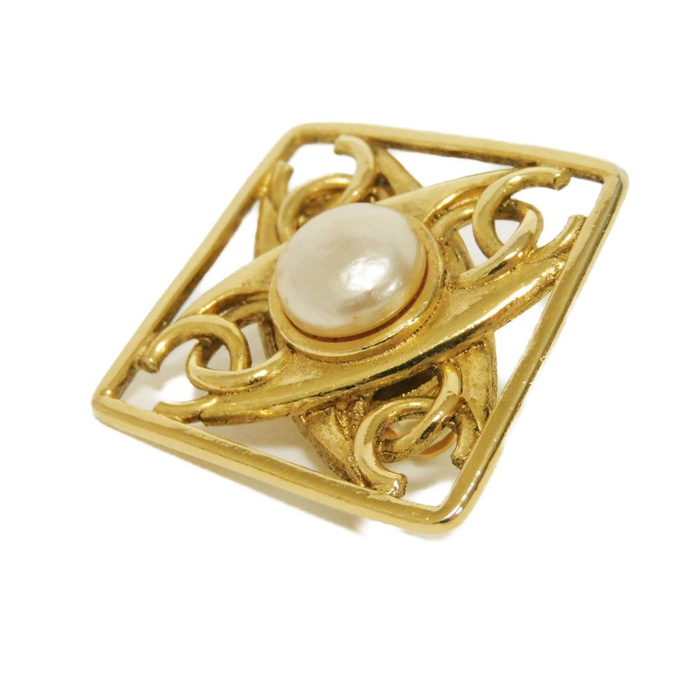 Chanel Quadruple Coco Mark Pearl Earrings