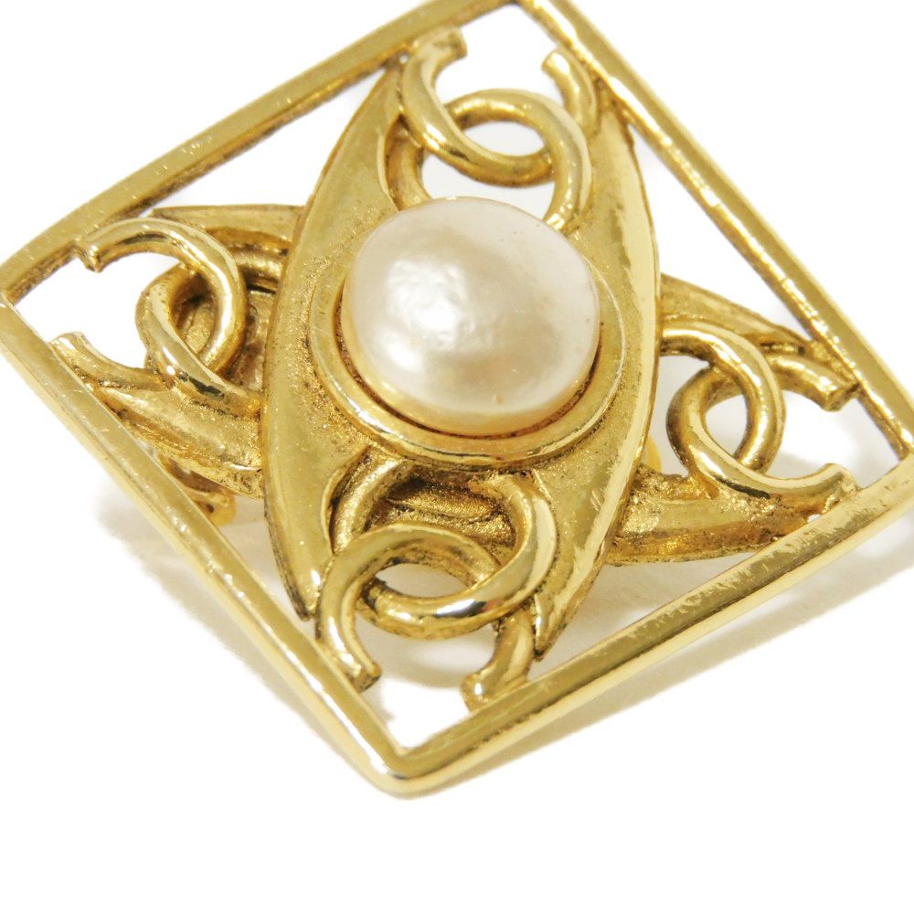Chanel Quadruple Coco Mark Pearl Earrings